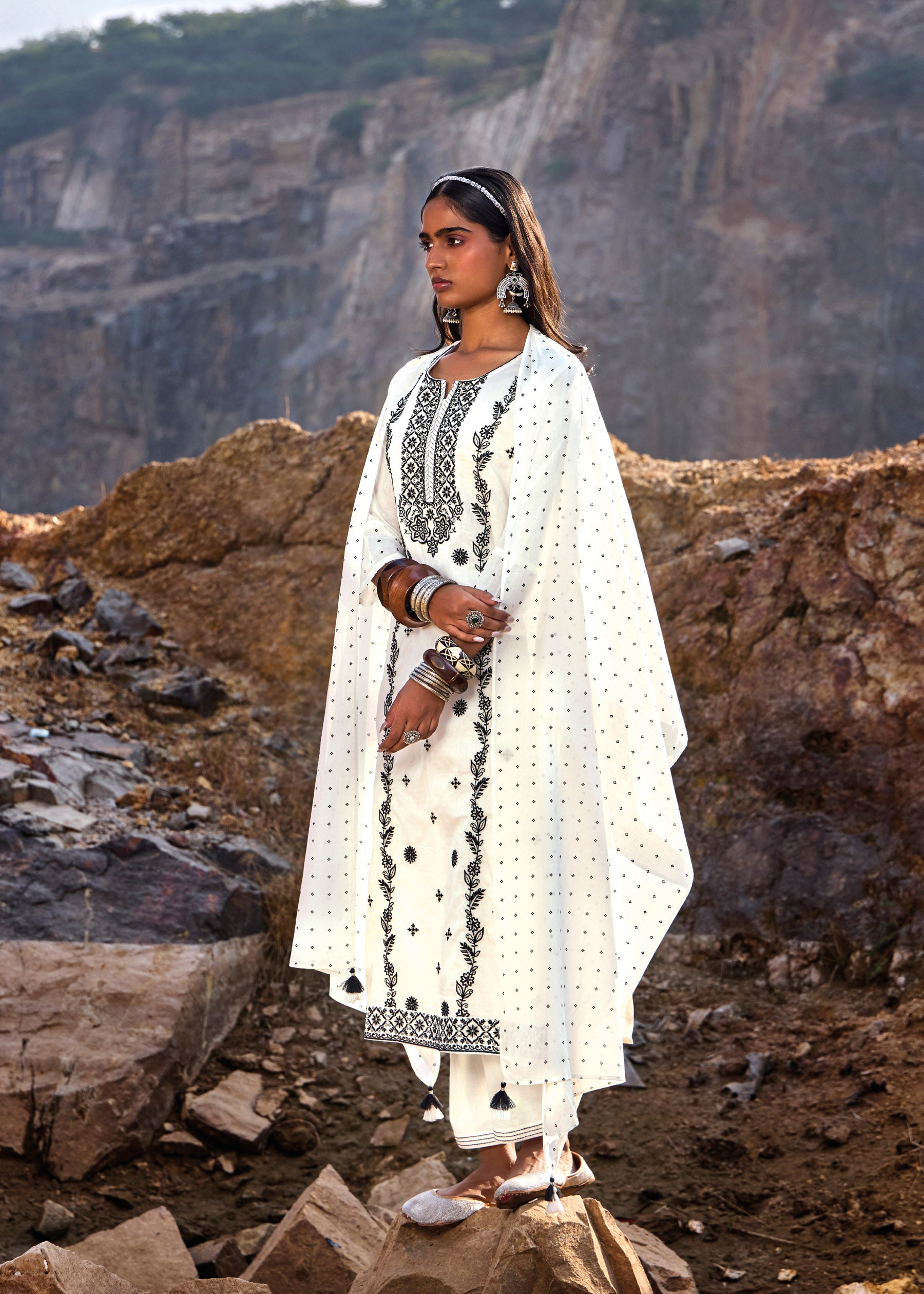 Virelle Cotton Chikankari Kurta Set