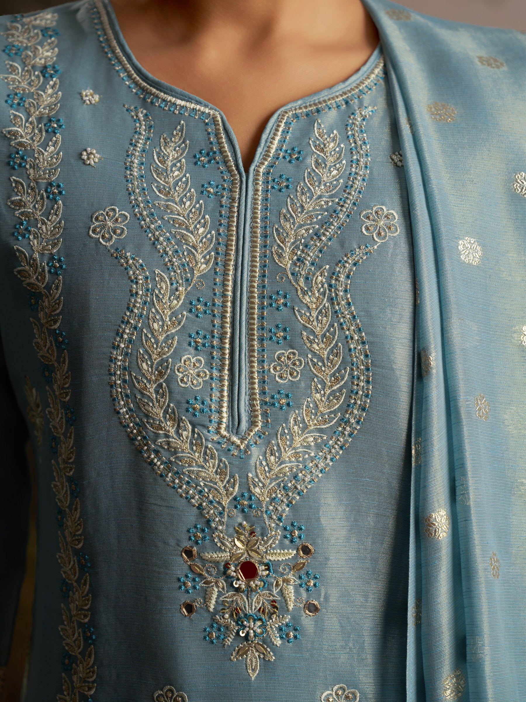Aegean Linen Embroidery Kurta Set