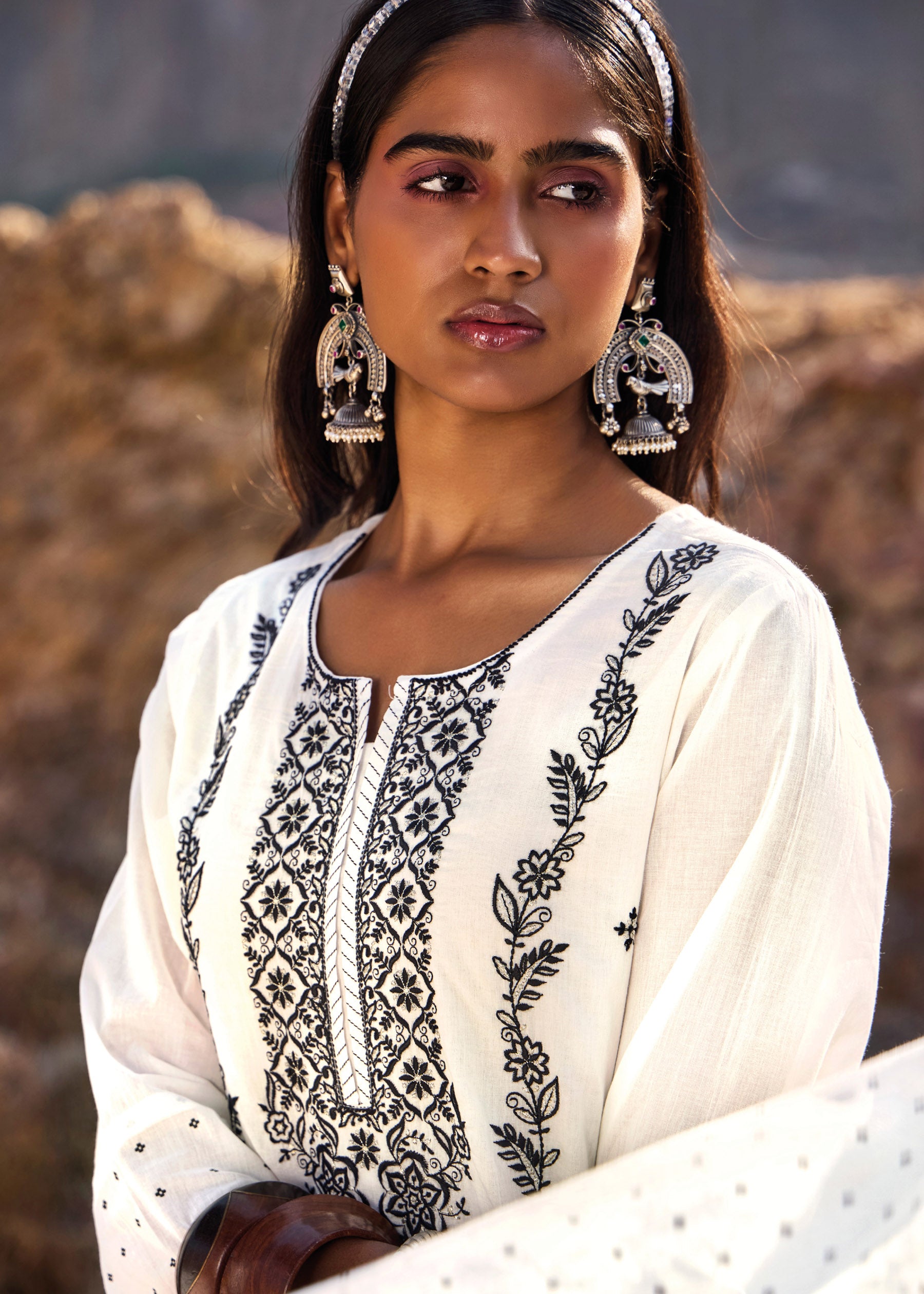 Virelle Cotton Chikankari Kurta Set