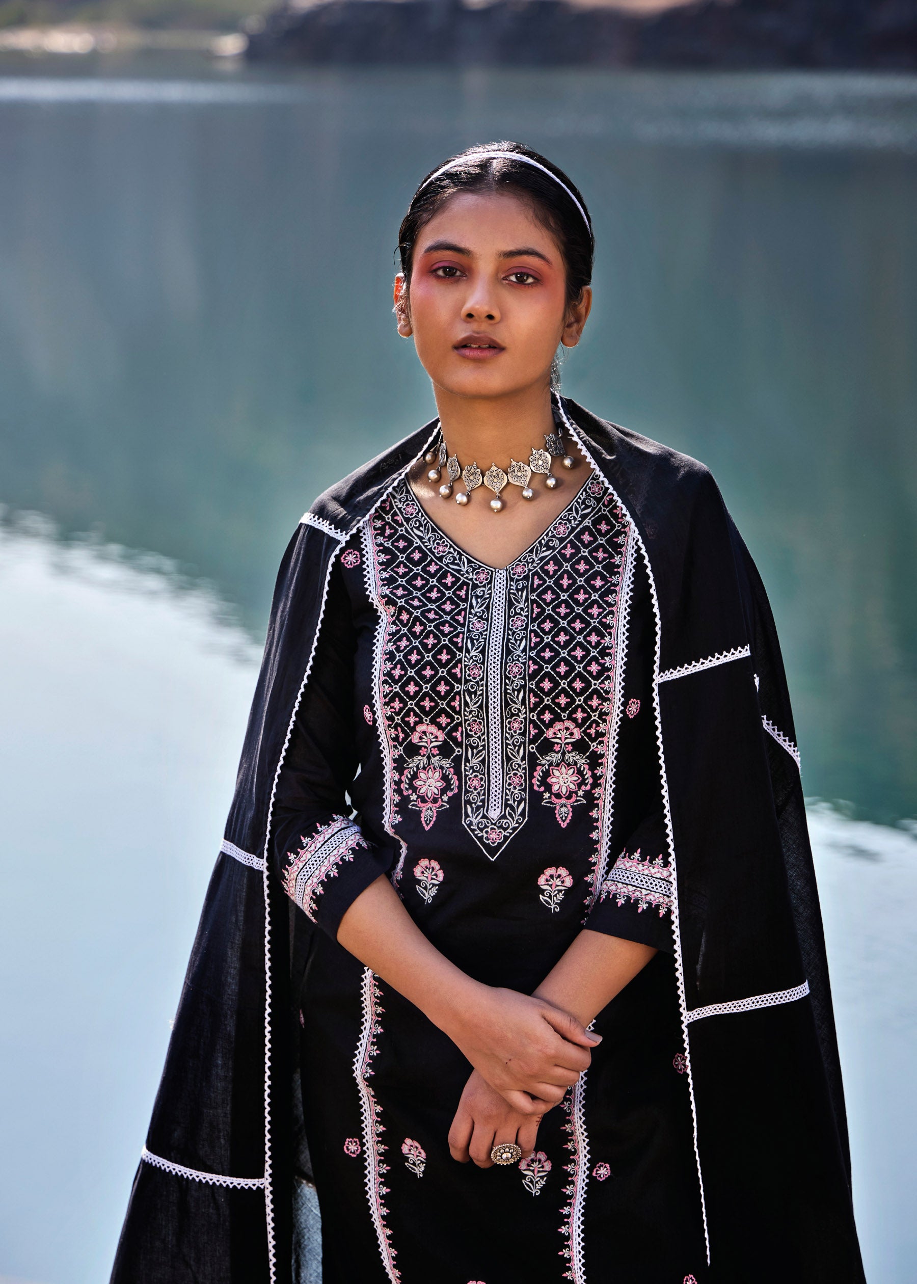 Tahlia Chikankari Cotton Kurta Set