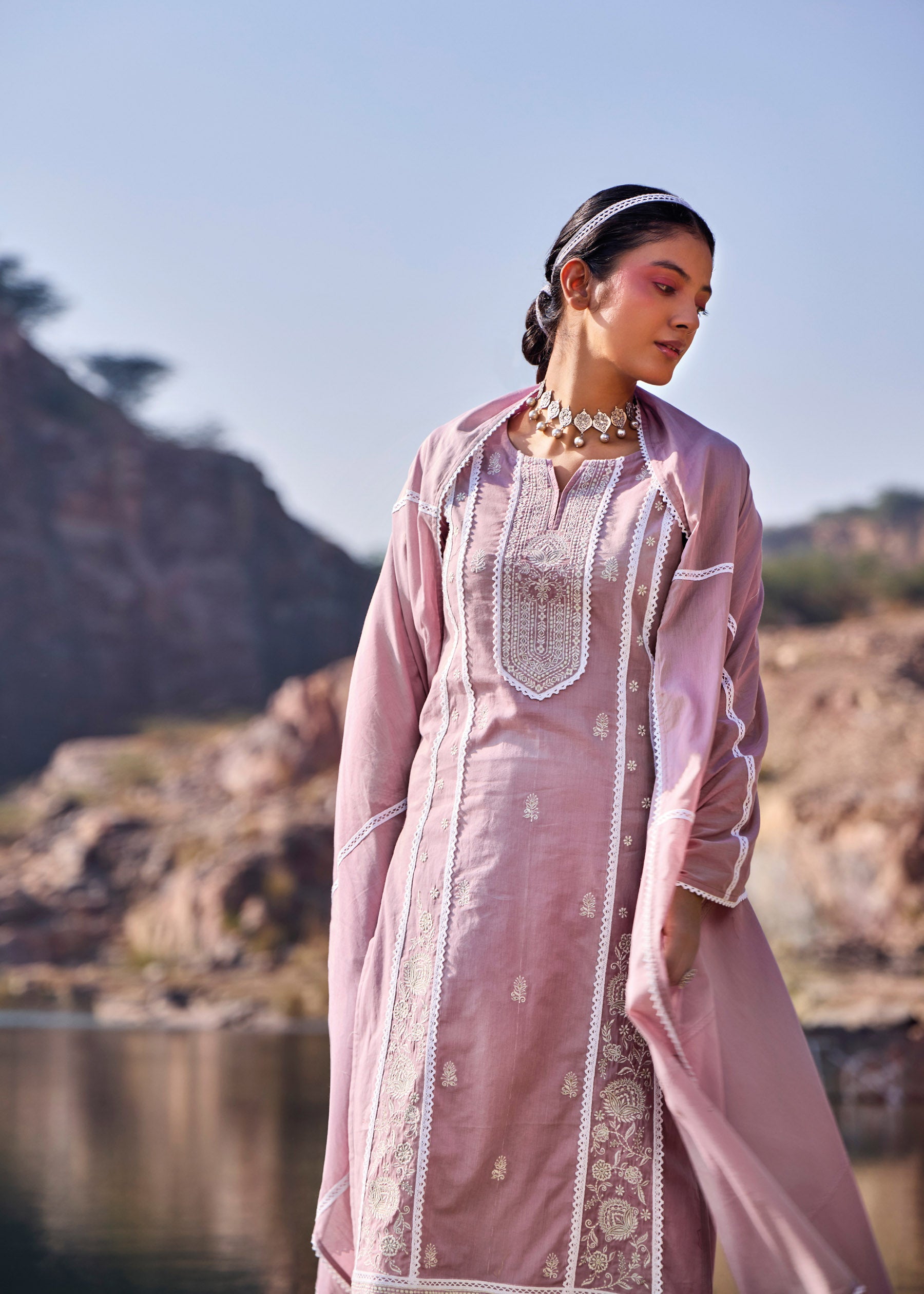 Amara Chikankari Cotton Kurta Set