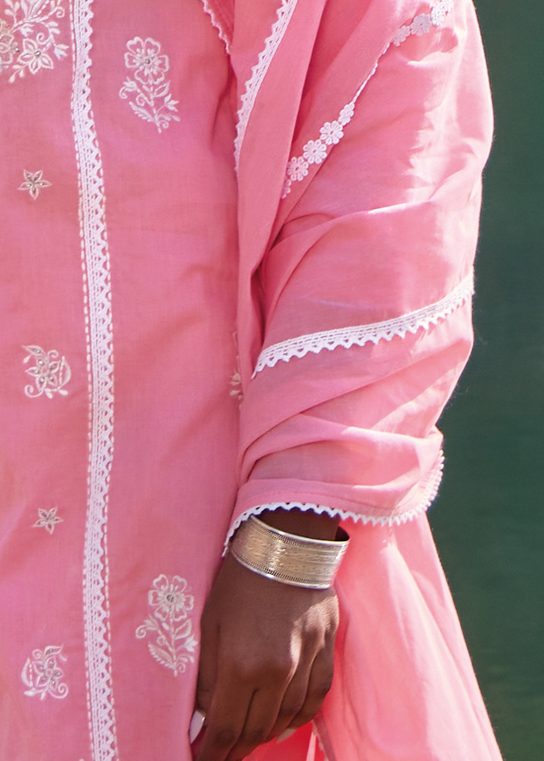 Vaila Luxe Chikankari Cotton Kurta Set