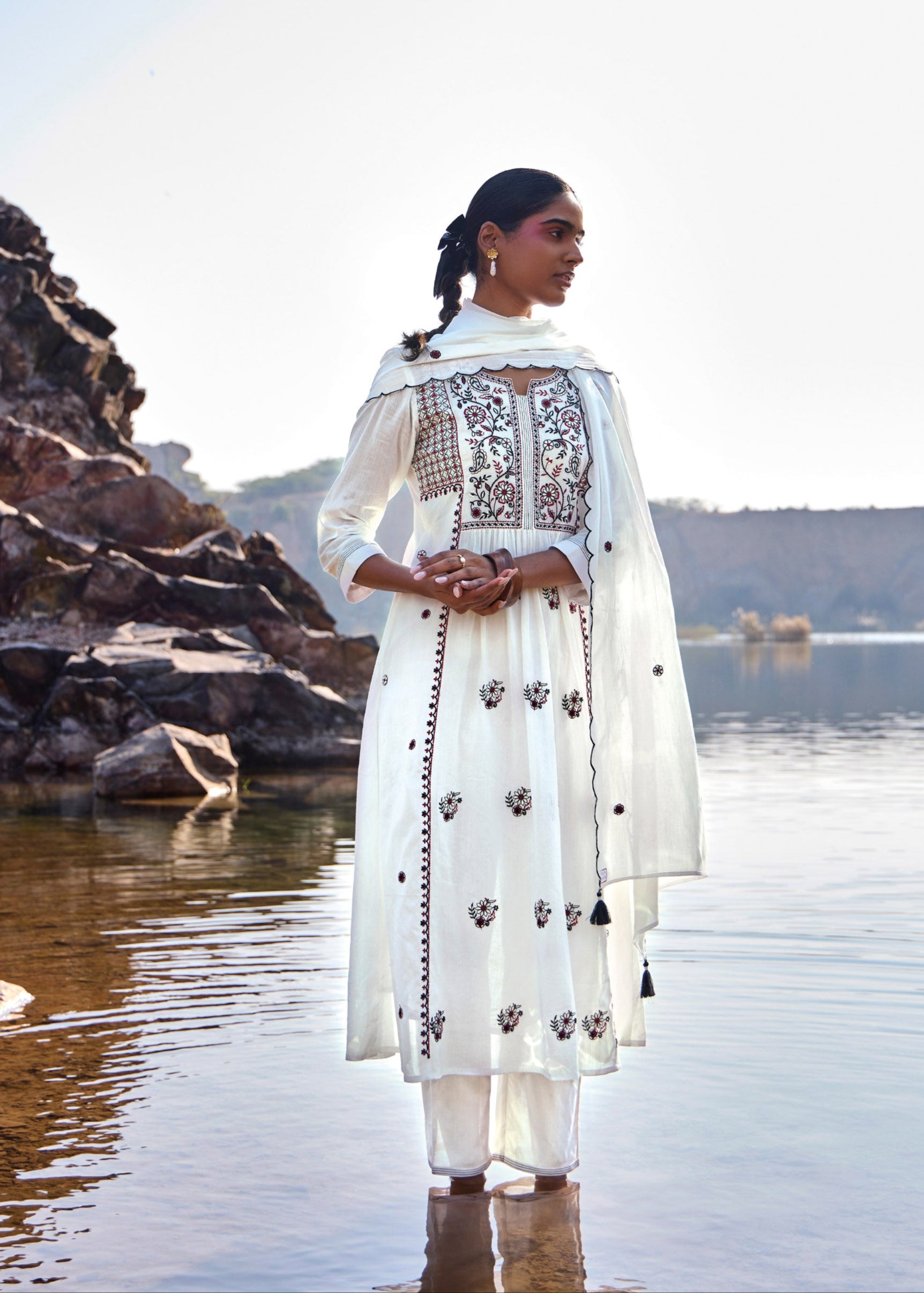 Fiora Cotton Crush Embroidered Kurta Set