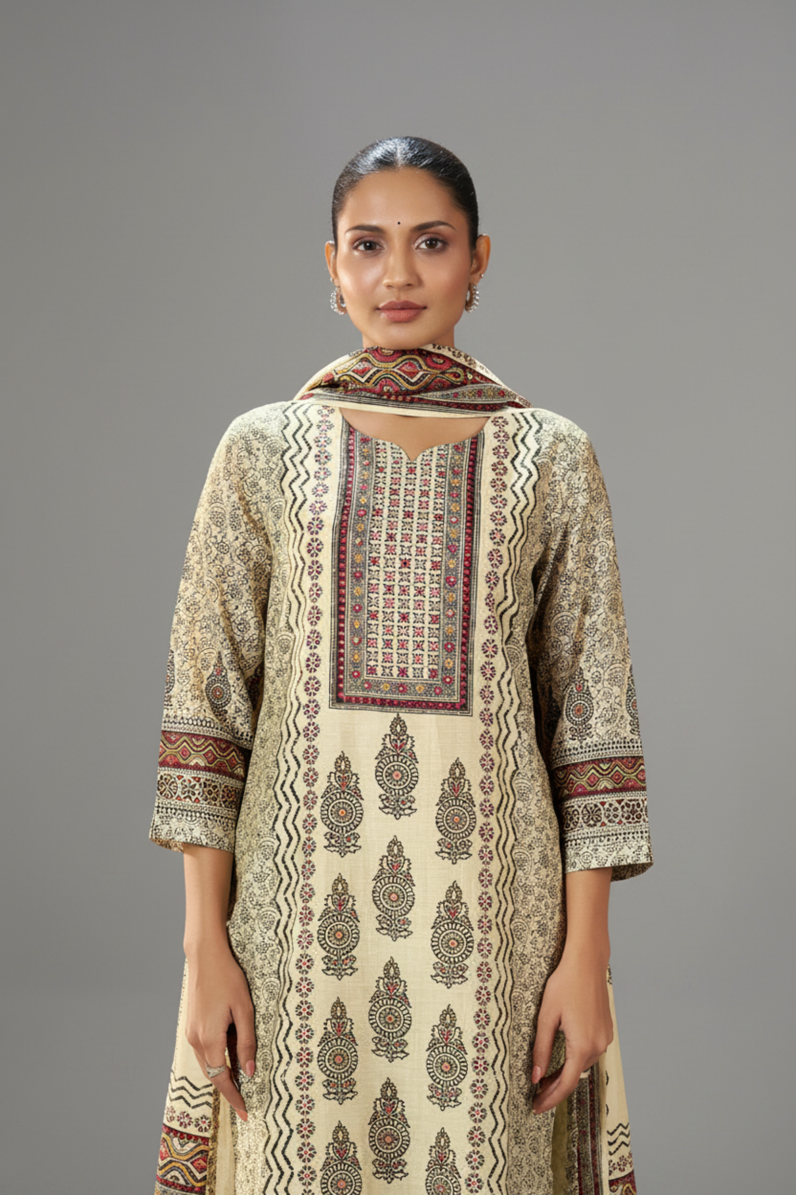 Ivory Artisan Shimmer Linen Digital Printed Kurta Set