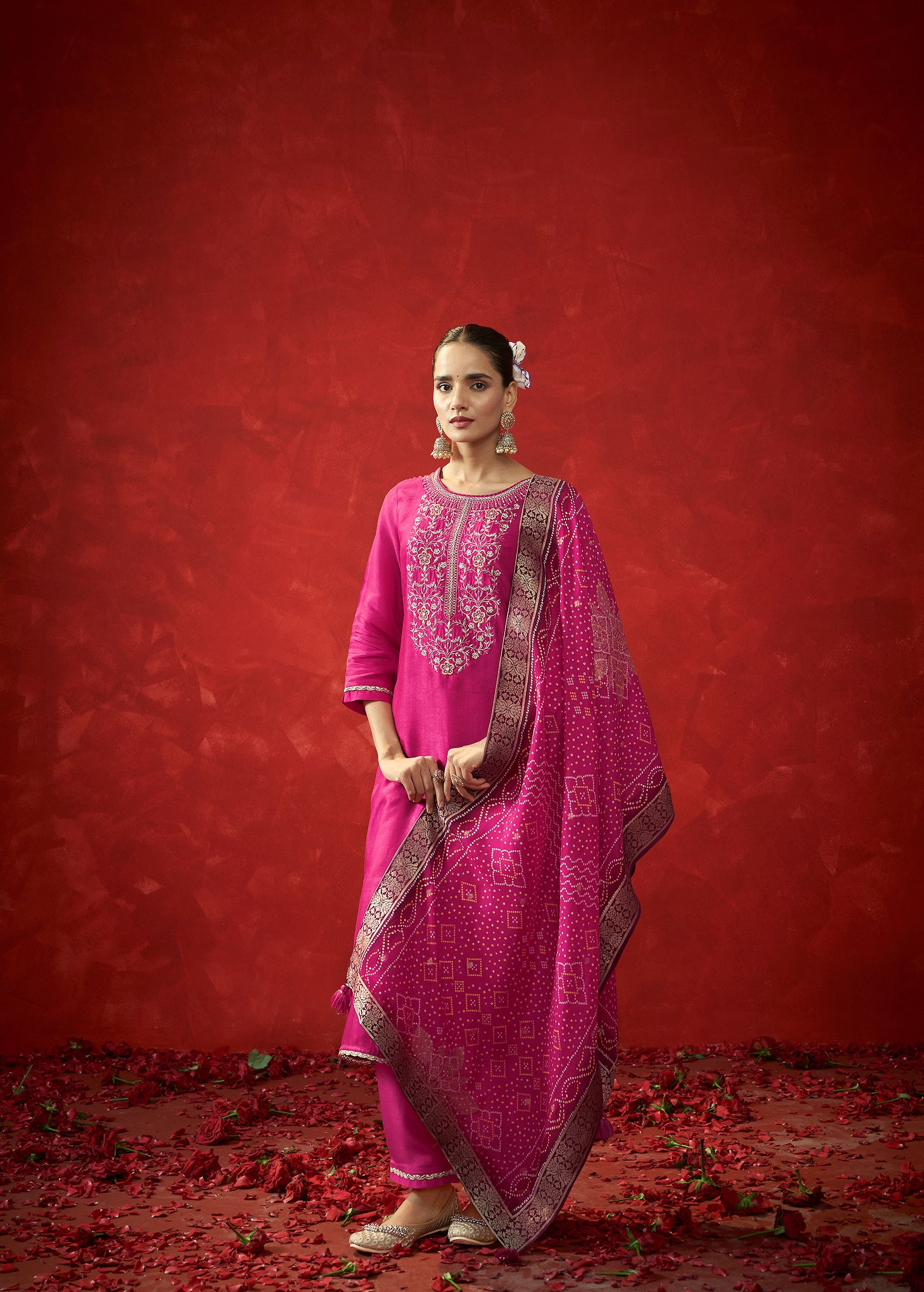 Manika Rani Embroidery Kurta Set