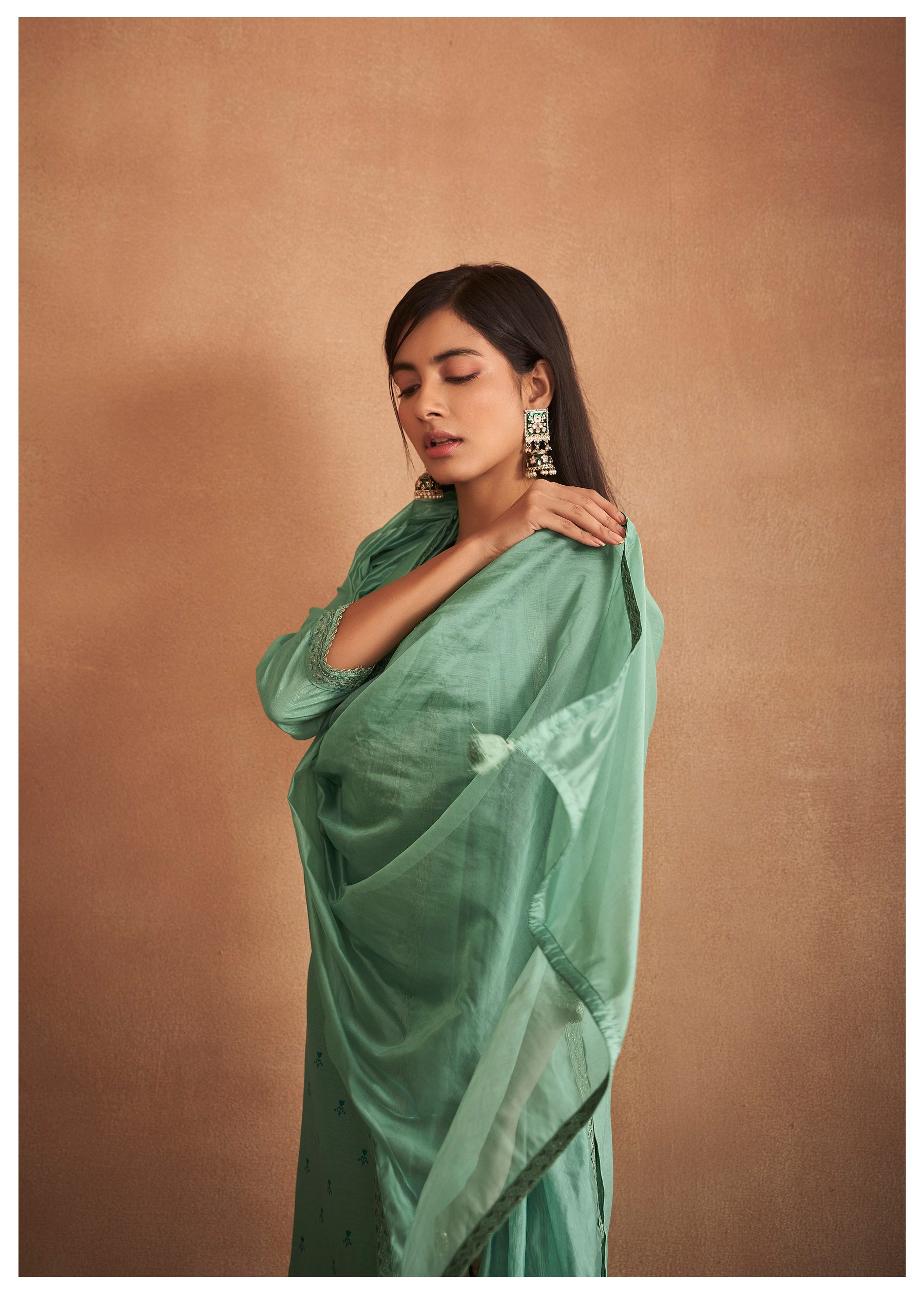 Green Shimmer Embroidered Kurta Set