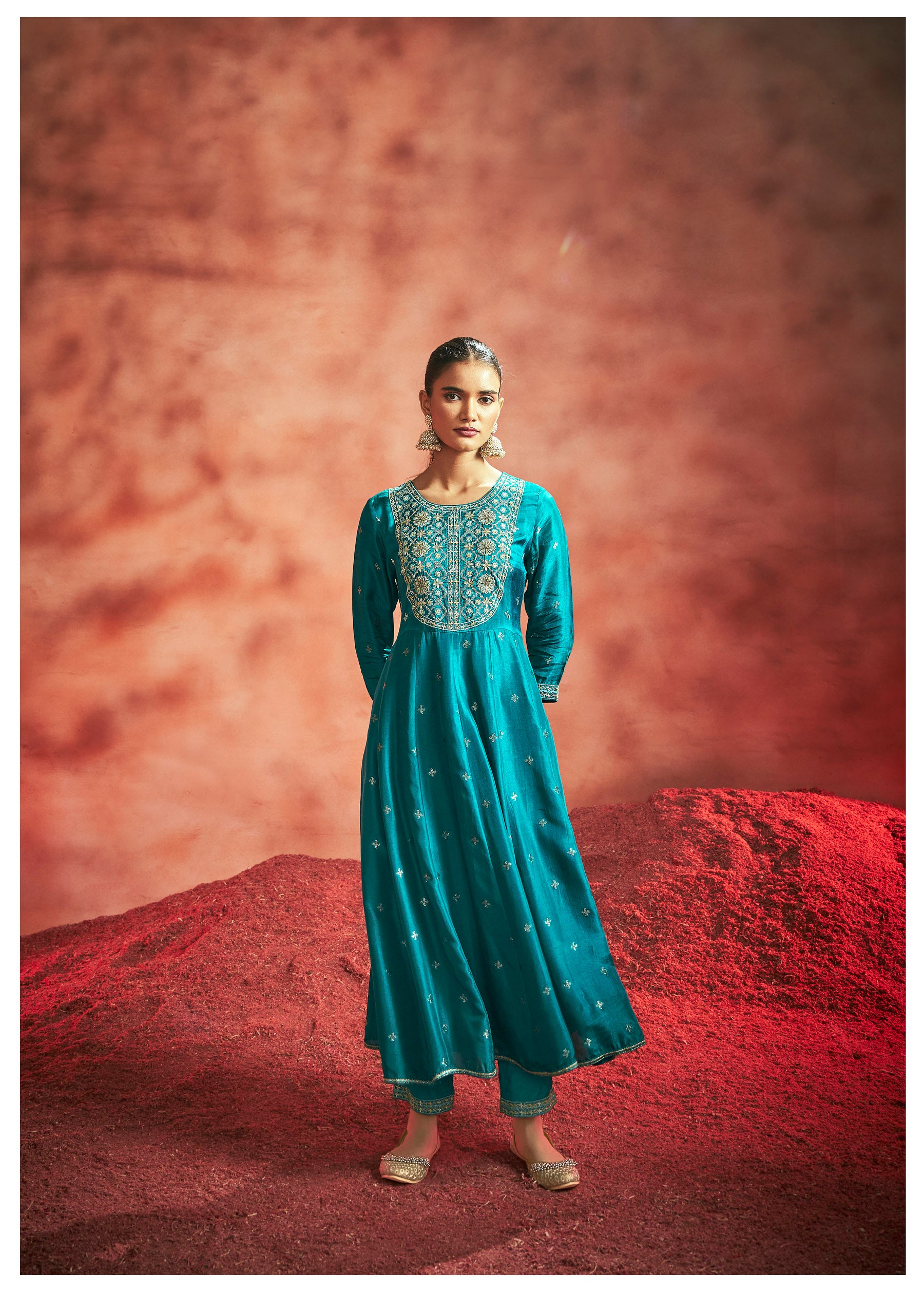 Rêverie Jacquard Anarkali Kurti Set