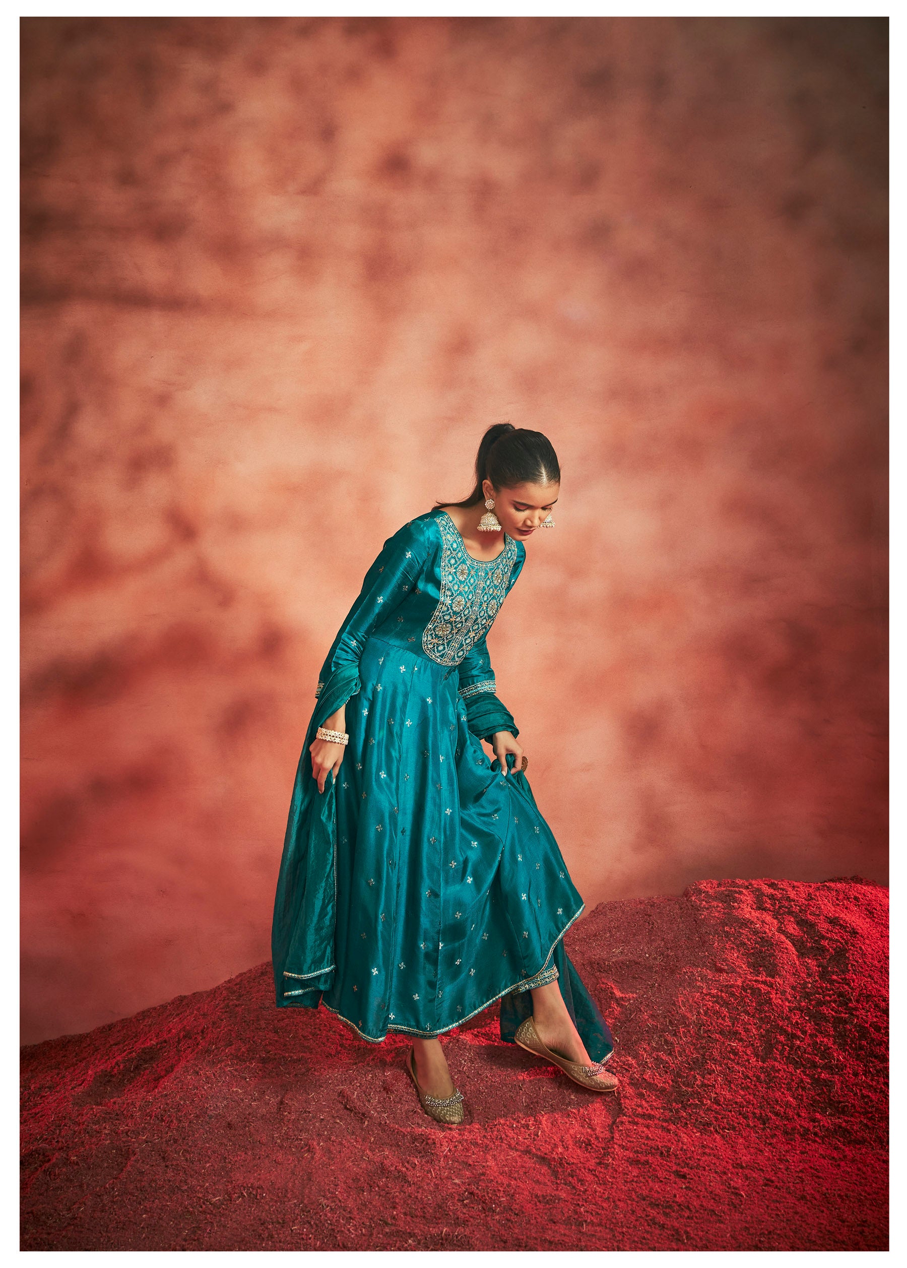 Rêverie Jacquard Anarkali Kurti Set