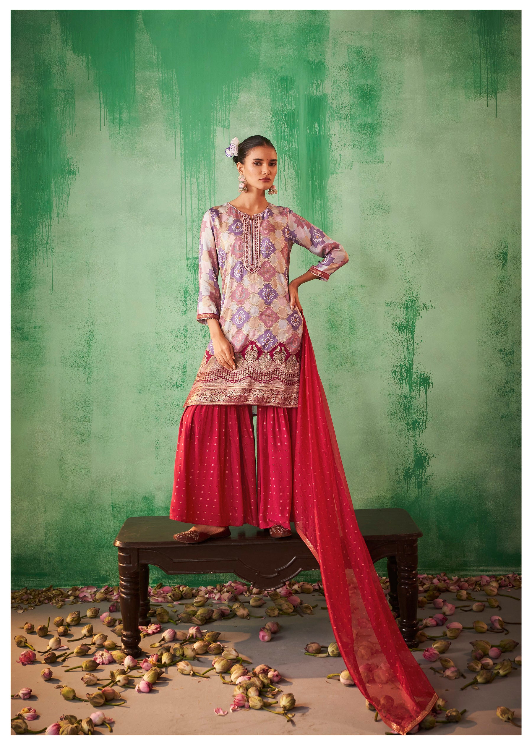 Embroidered Jacquard Set