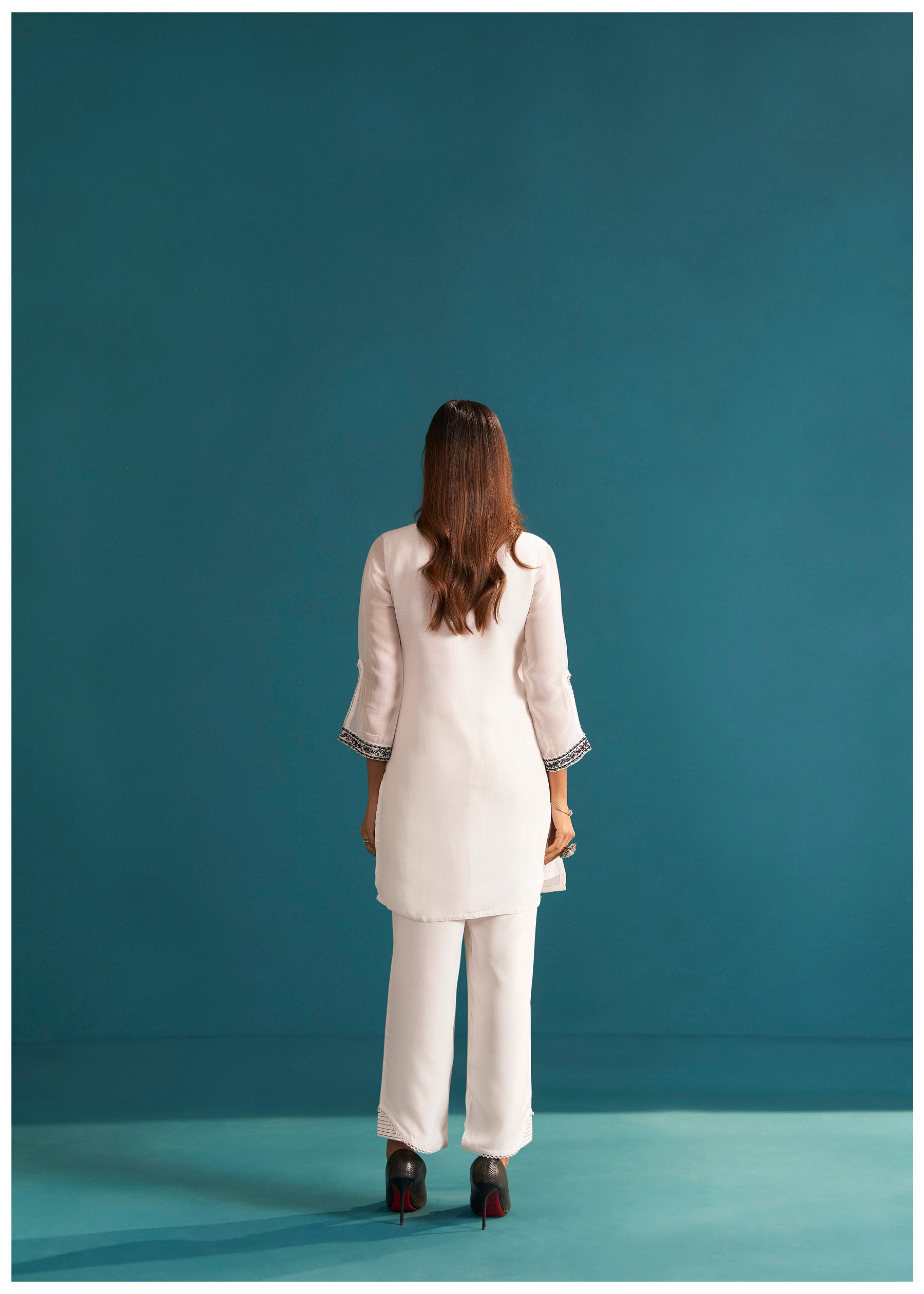 Lunessa Organza Kurta Set