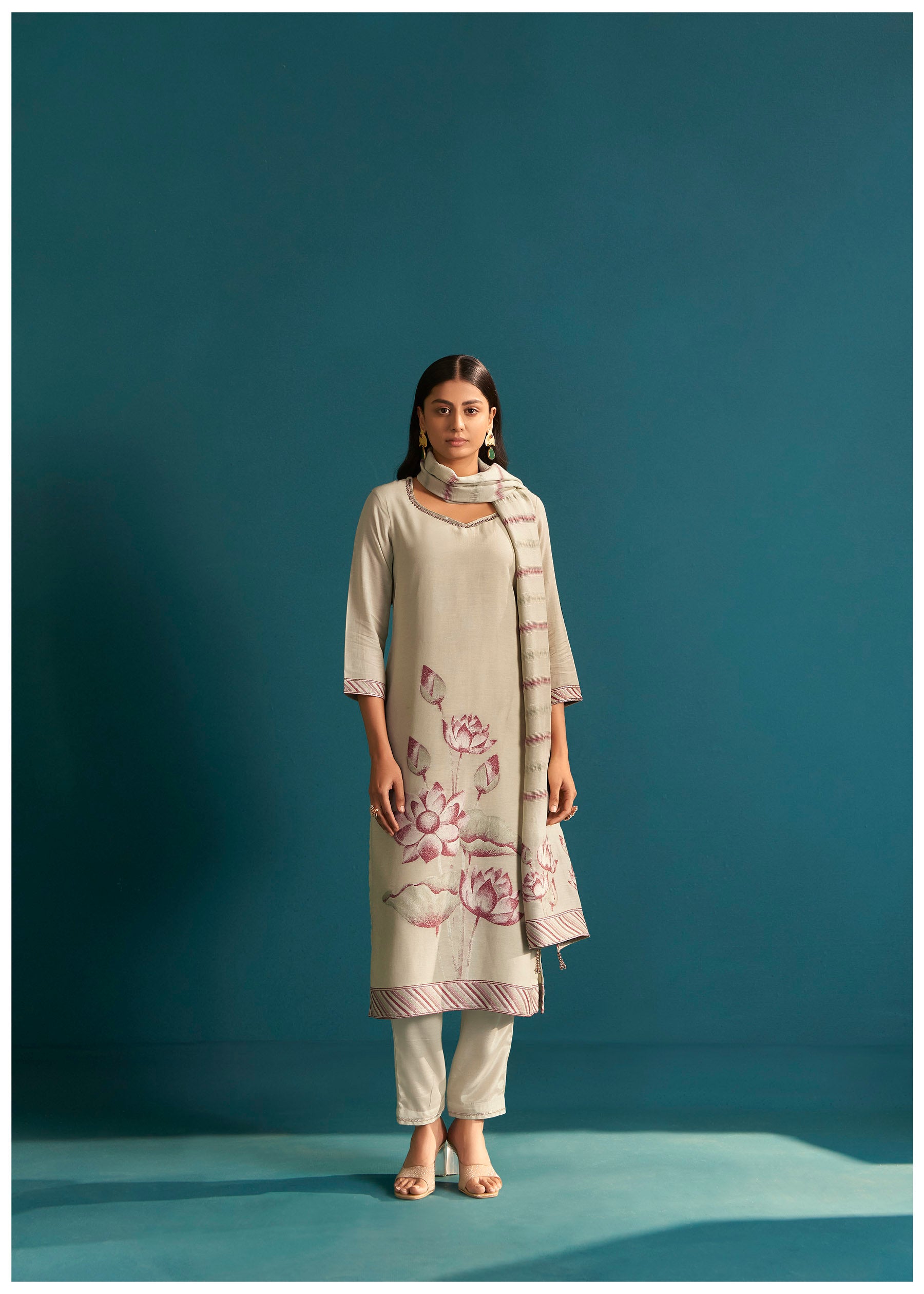 Lioraé Linen Jacquard Embroidered Kurta Set