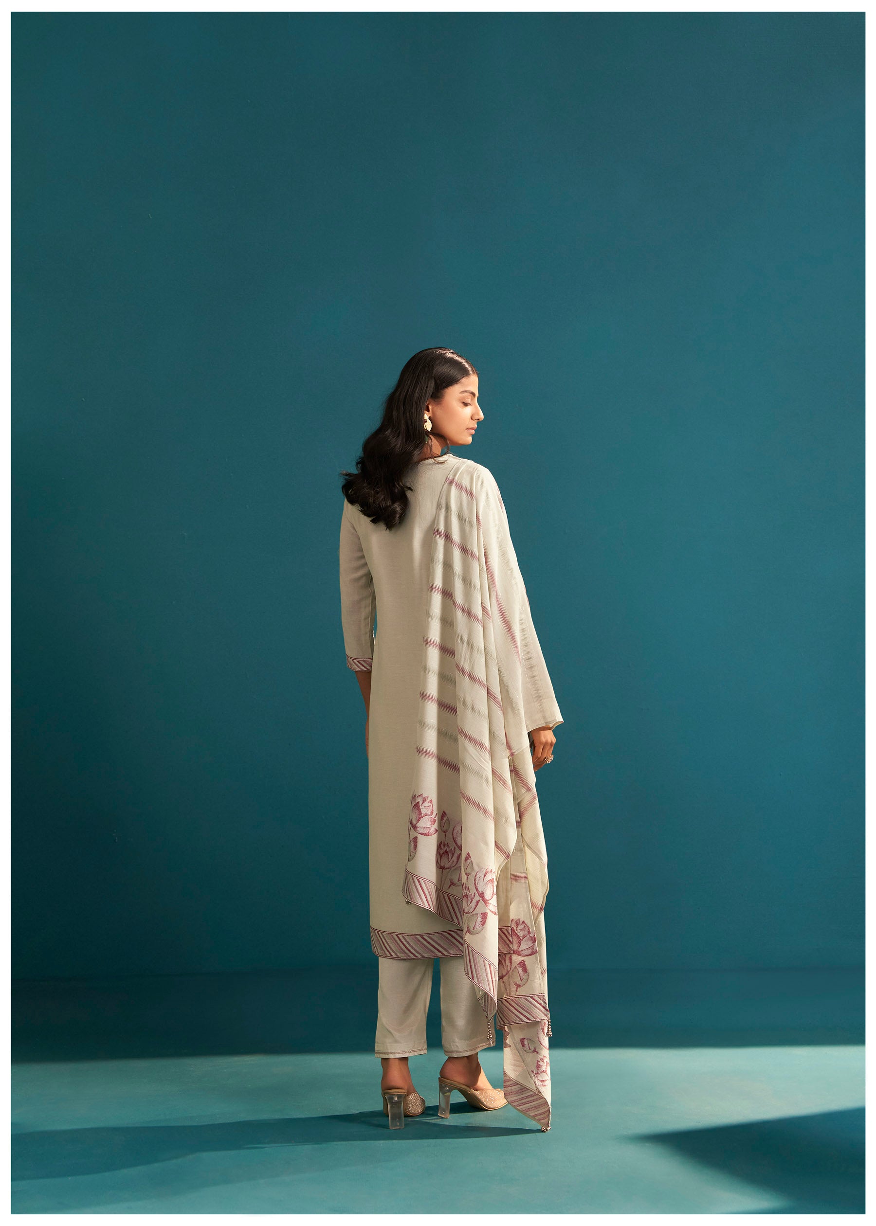 Lioraé Linen Jacquard Embroidered Kurta Set