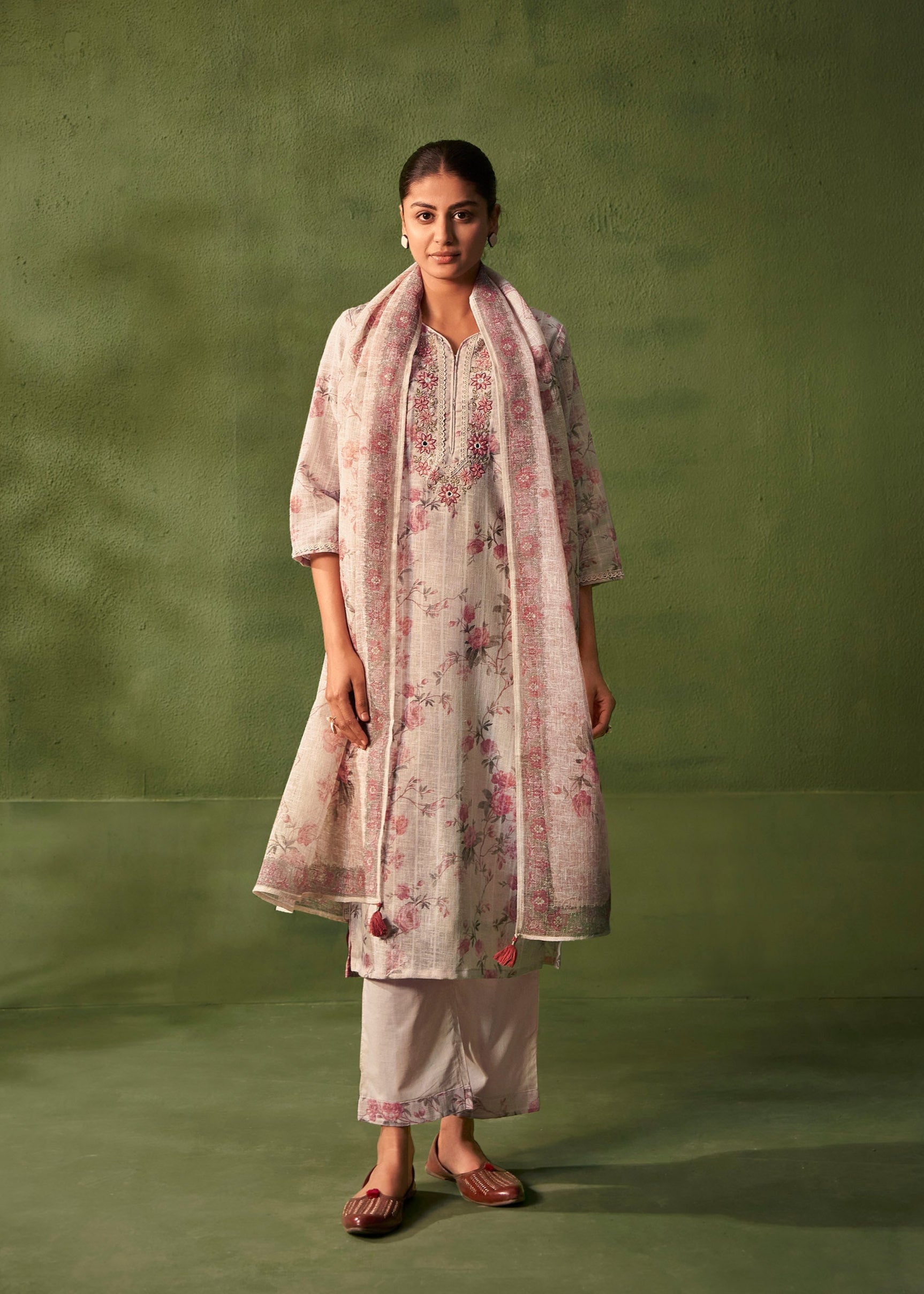 Solenne Digital Print Embroidered Linen Kurta Set