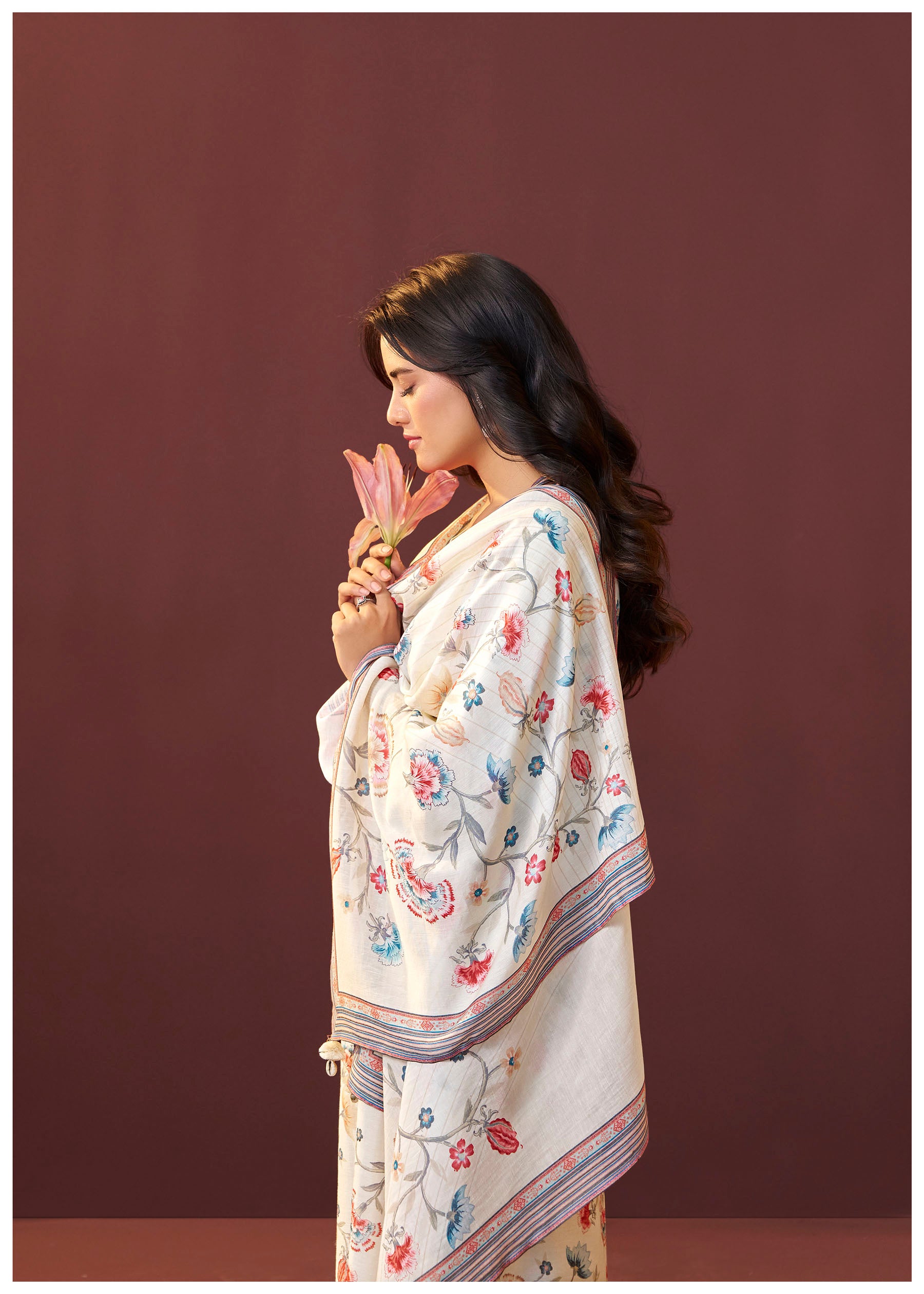 Ivoria Cream Embroidered Linen Kurta Set