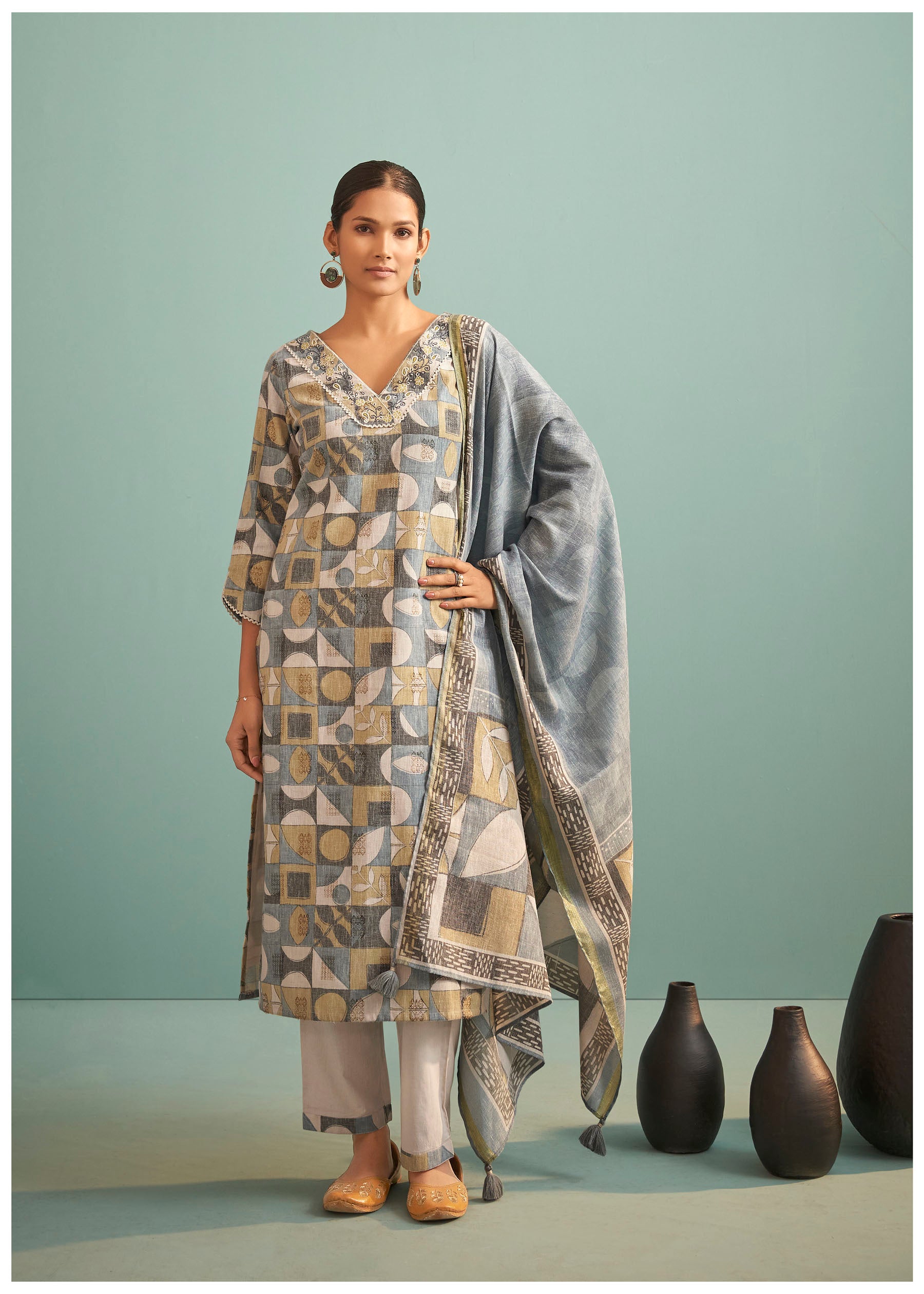 Meadowyn Green Embroidered Linen Kurta Set