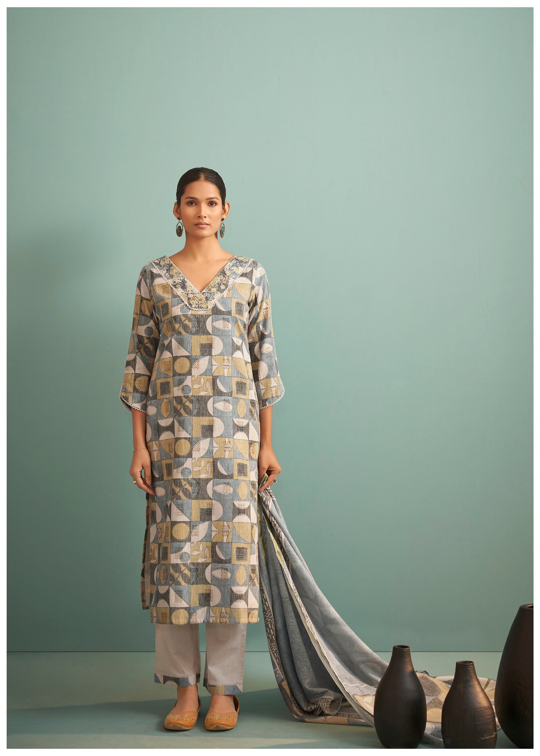 Meadowyn Green Embroidered Linen Kurta Set