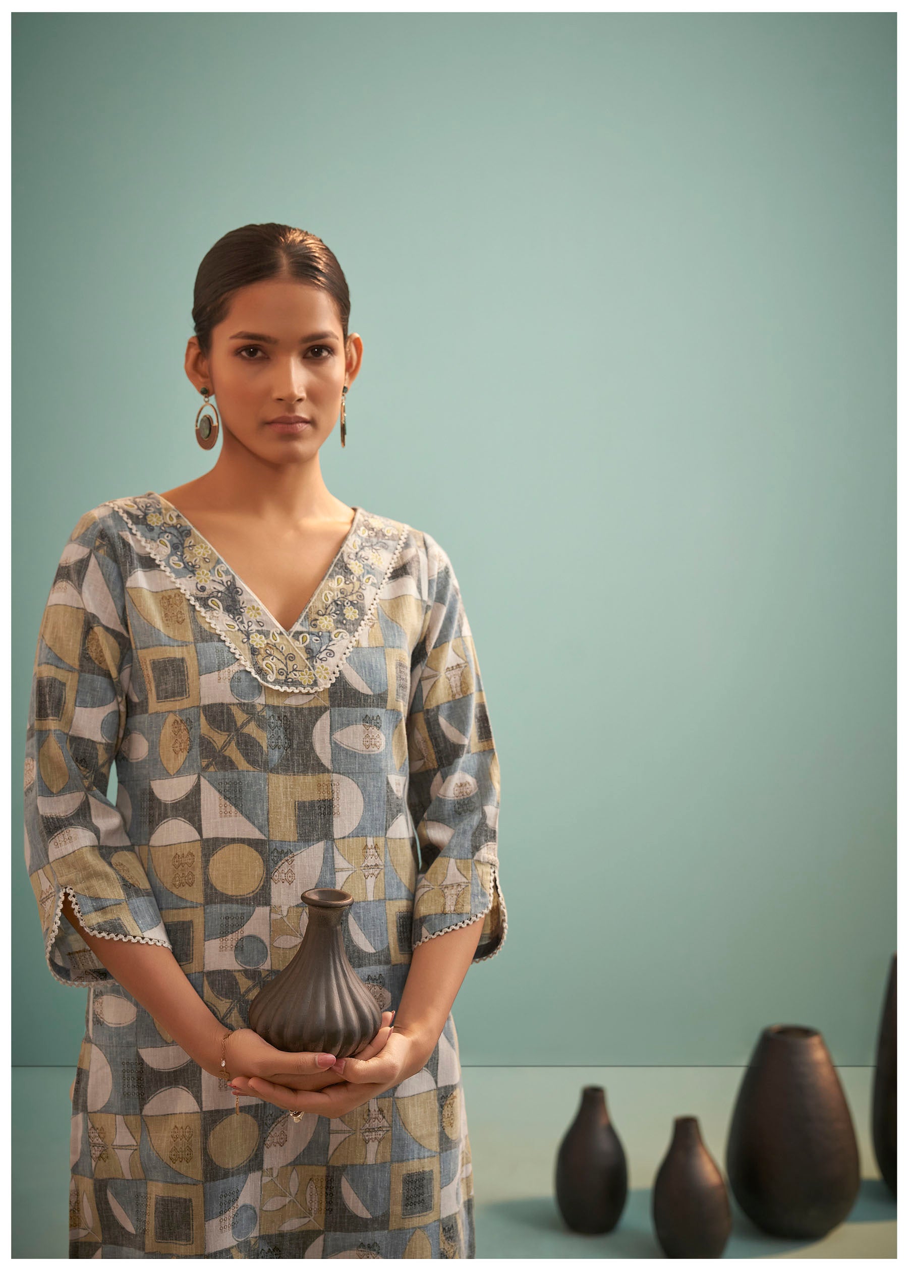 Meadowyn Green Embroidered Linen Kurta Set