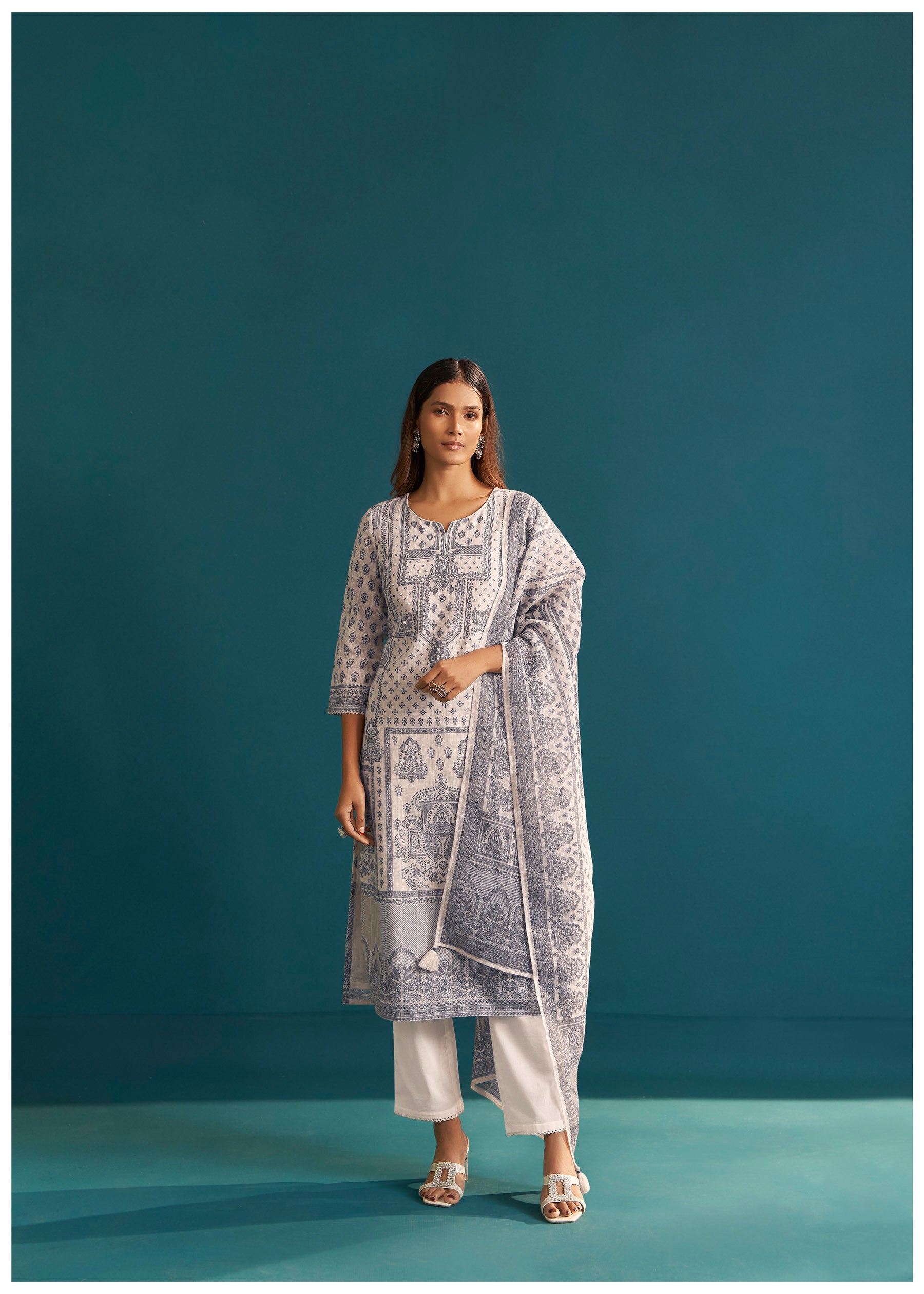 Nyssa Digital Print Embroidered Linen Kurta Set