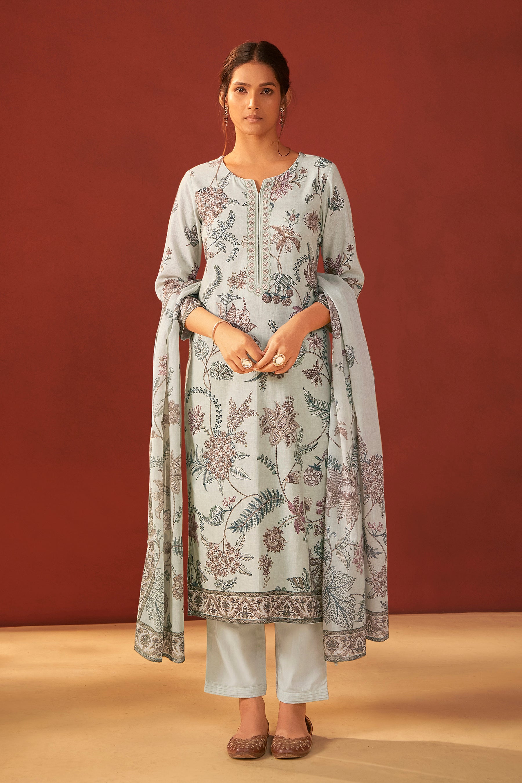 Vessara Pine Embroidered Linen Kurta Set