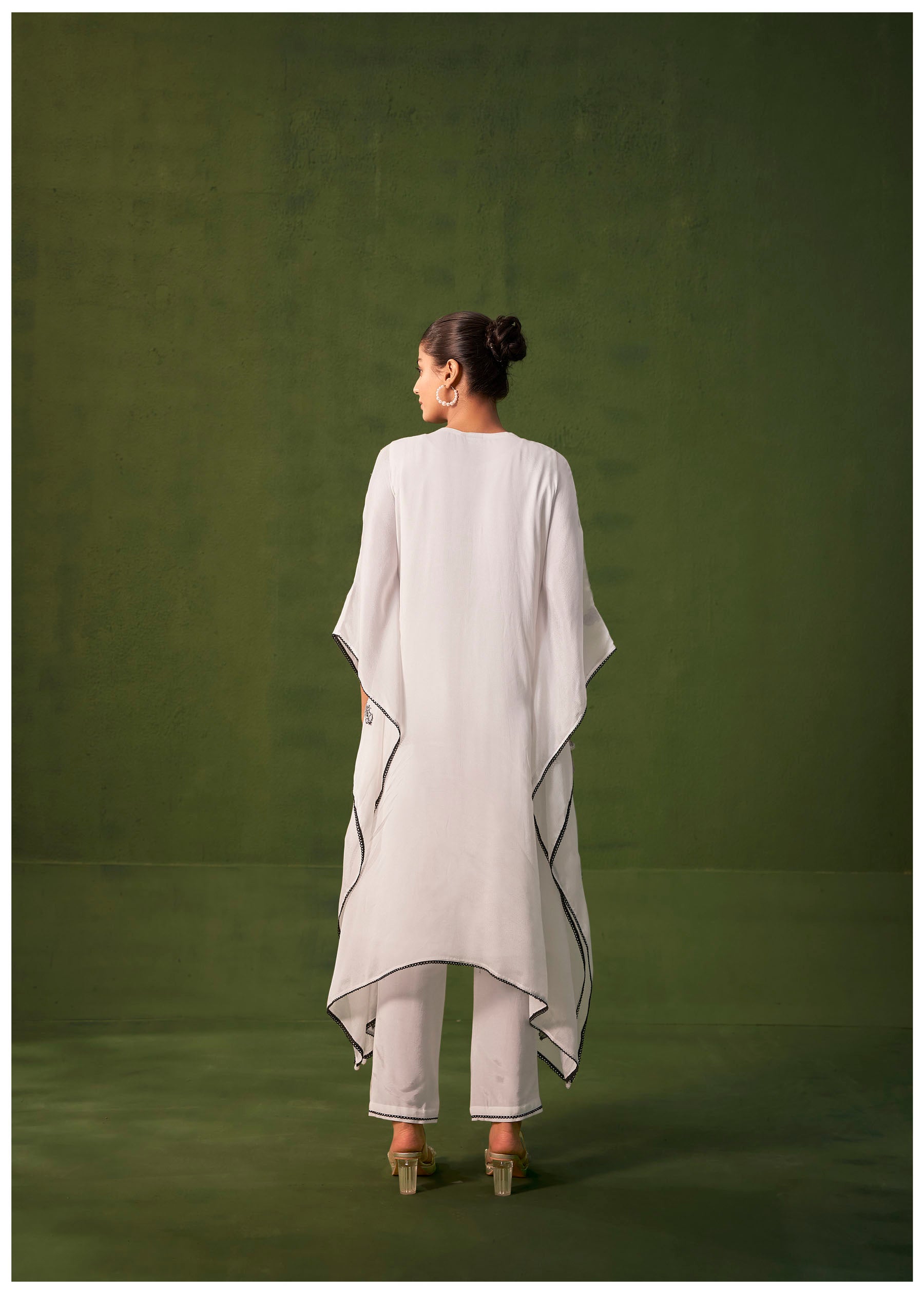 Savrynn Cream Chinnon Embroidered Kaftan