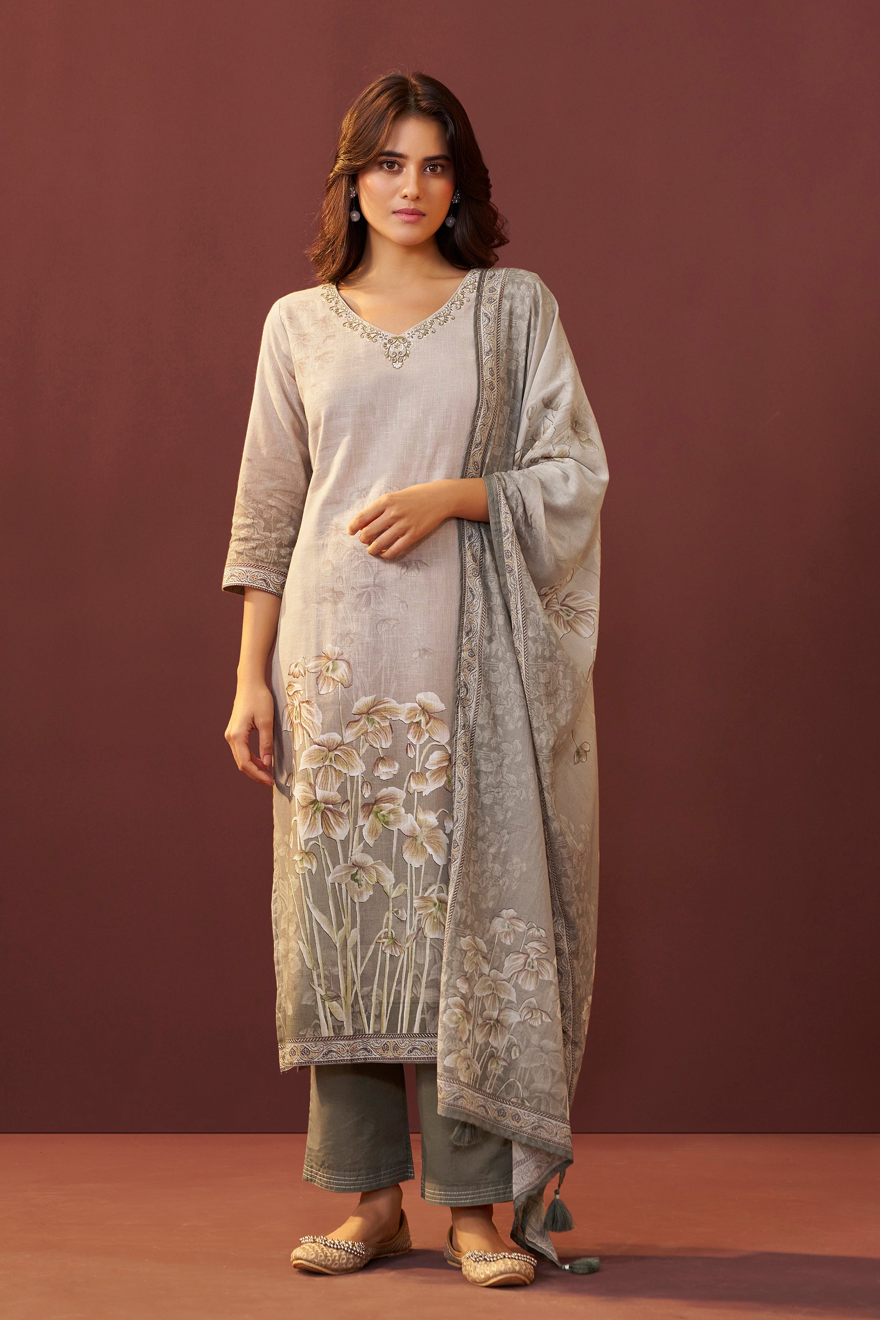 Mistlyn Grey Embroidered Linen Kurta Set