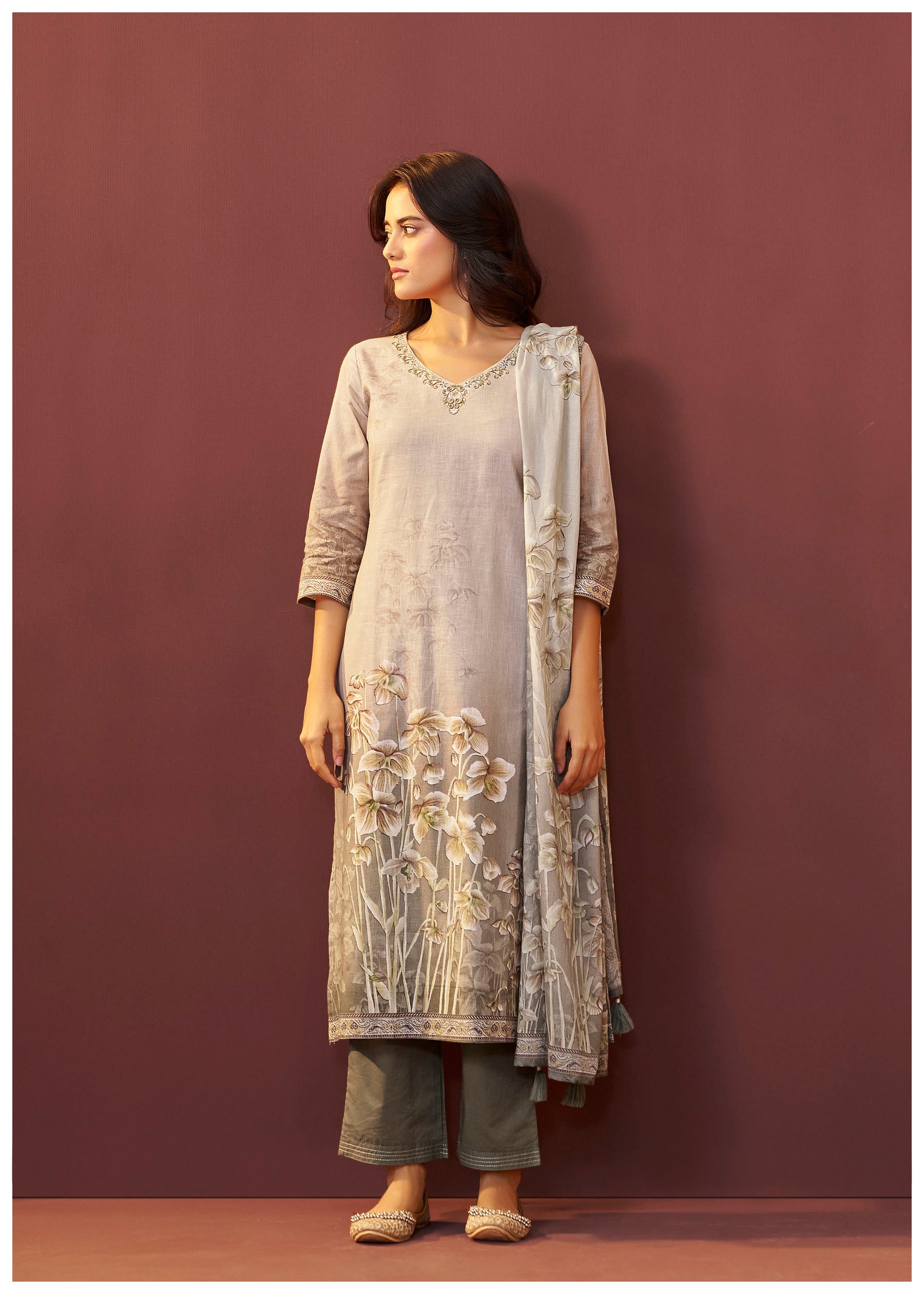 Mistlyn Grey Embroidered Linen Kurta Set