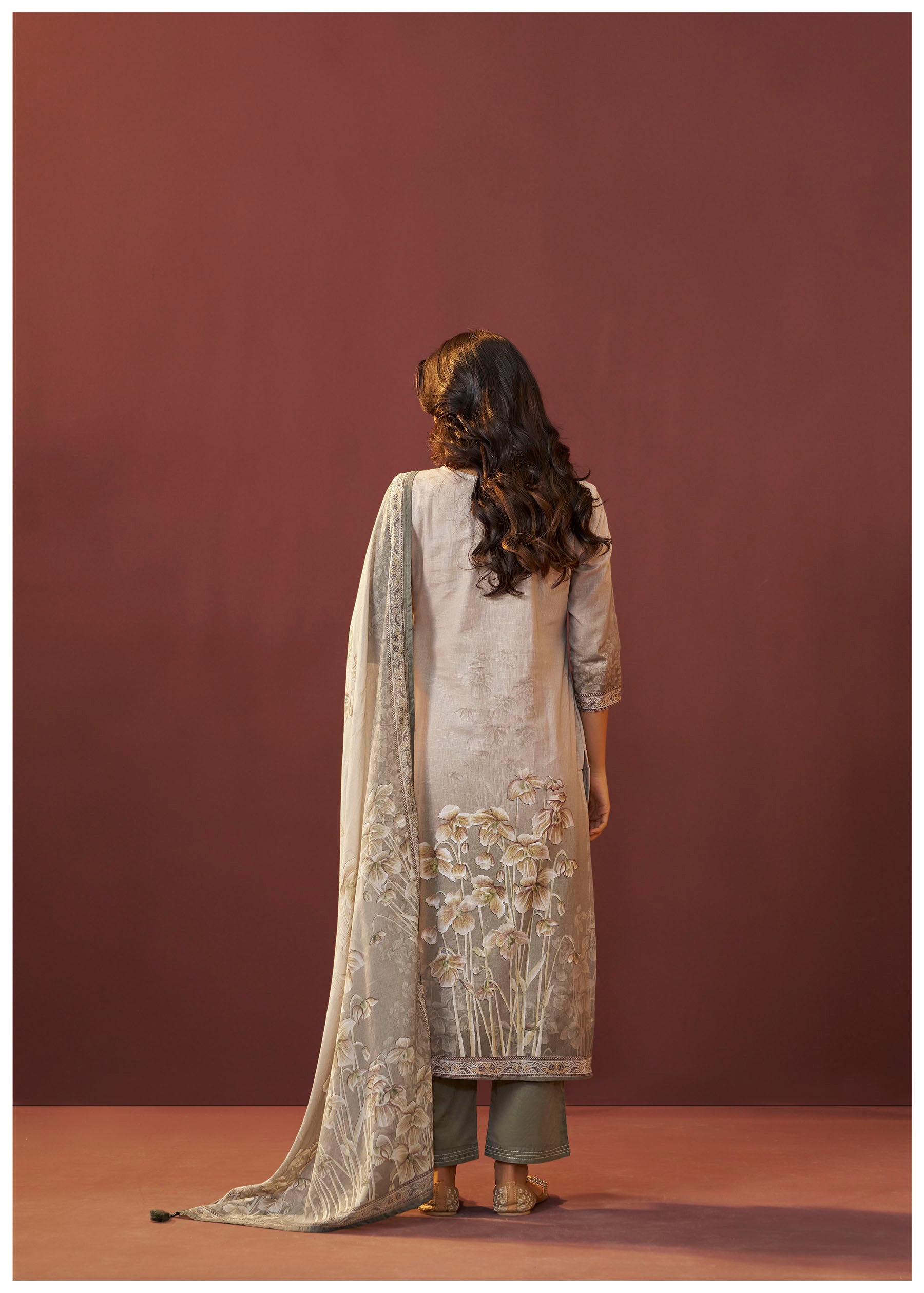 Mistlyn Grey Embroidered Linen Kurta Set