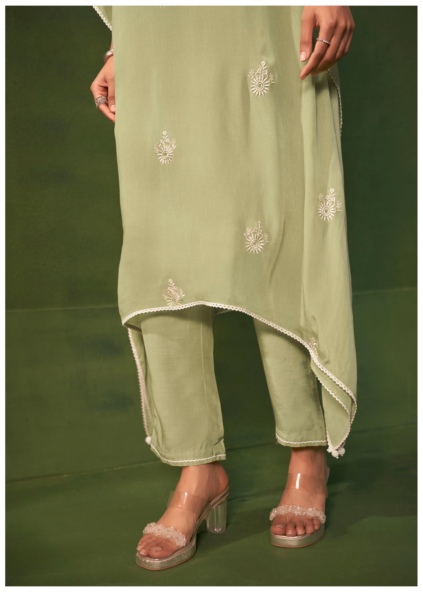 Lucerra Green Chinnon Embroidered Kaftan