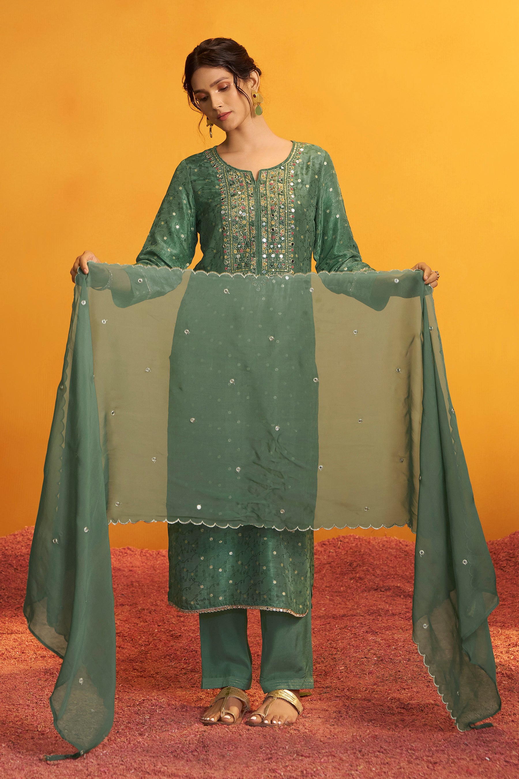 Mirror Embroidery Kurta Set – Green