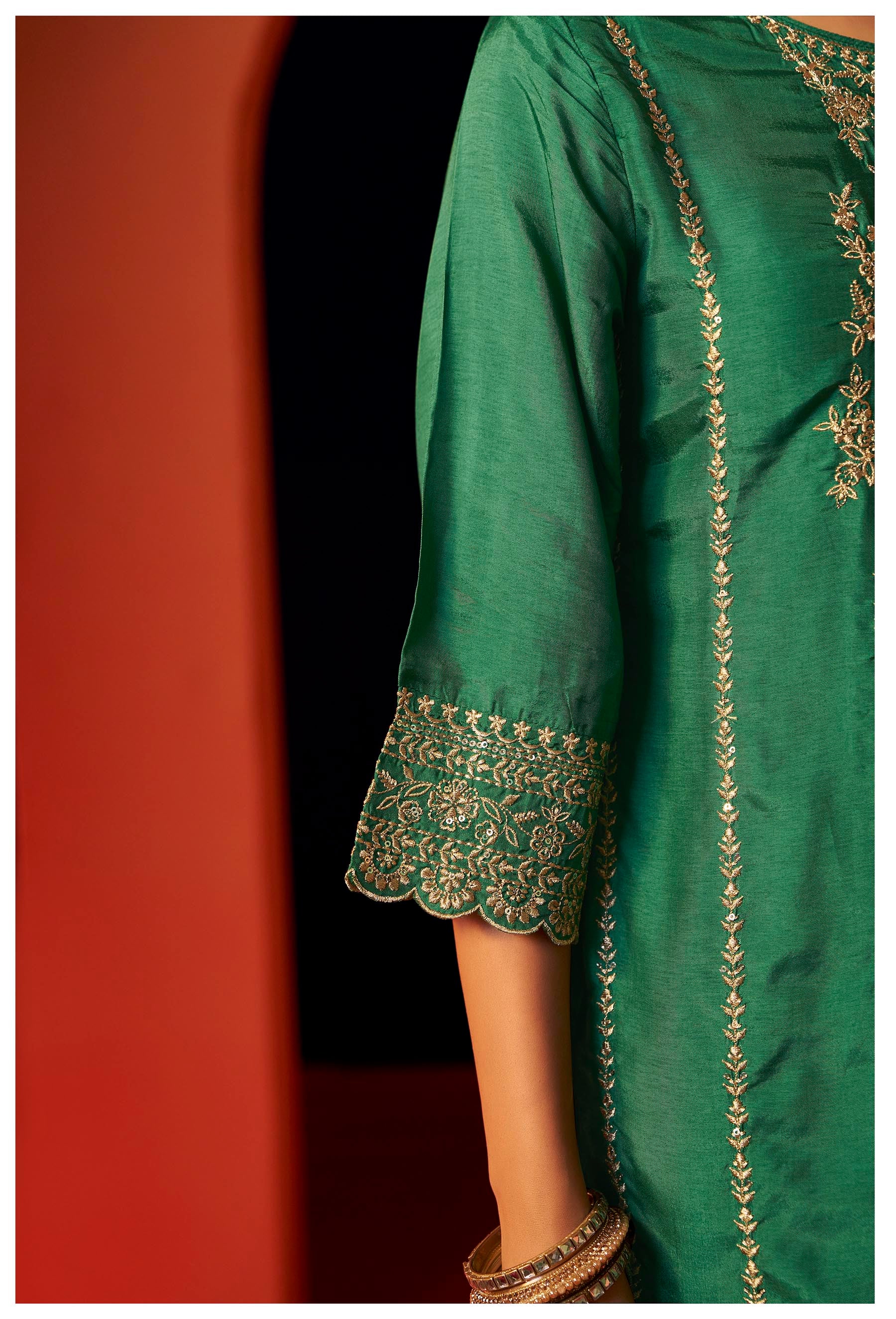 Fynora Green Embroidered Kurta Set