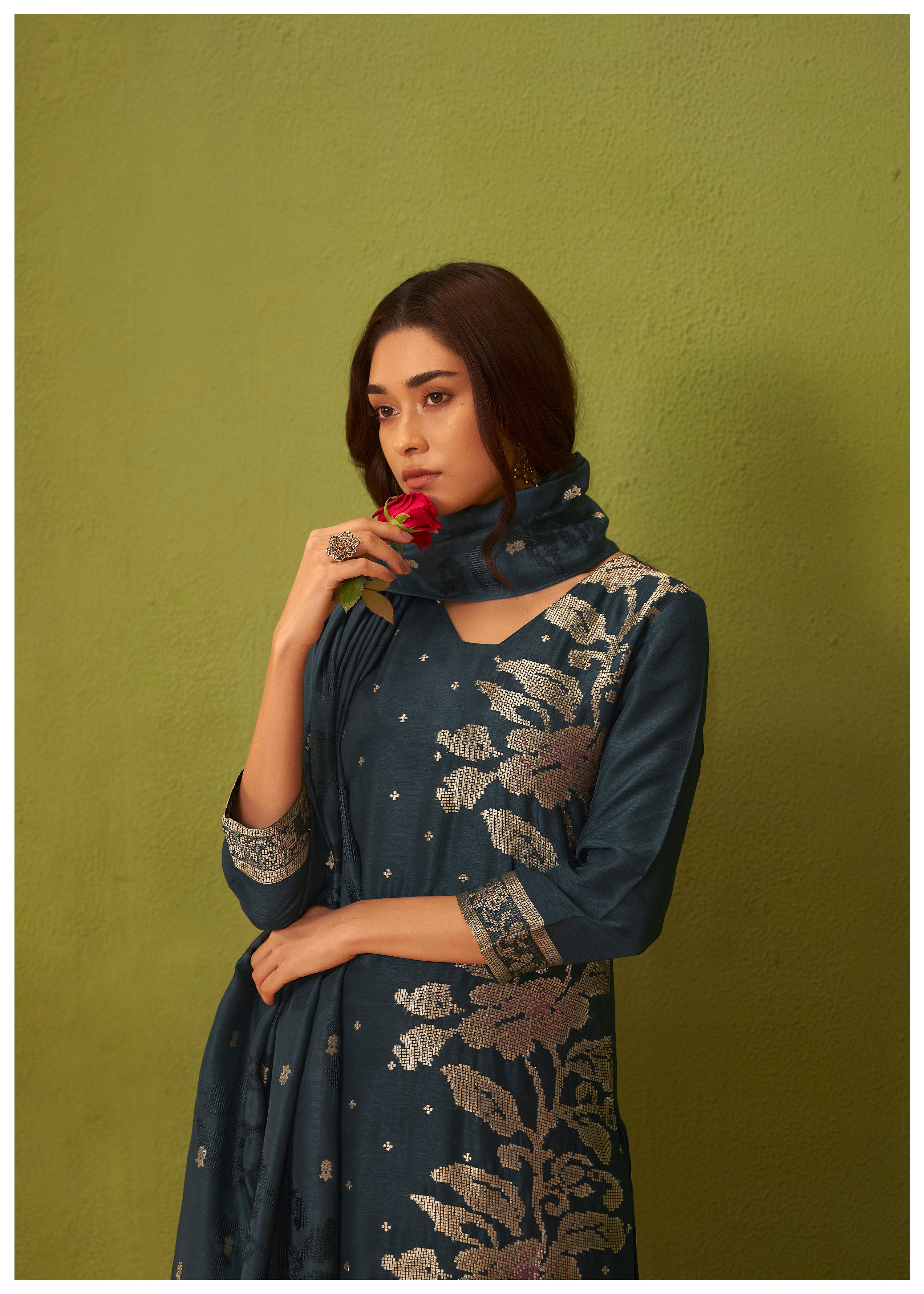 Russian Jacquard Set