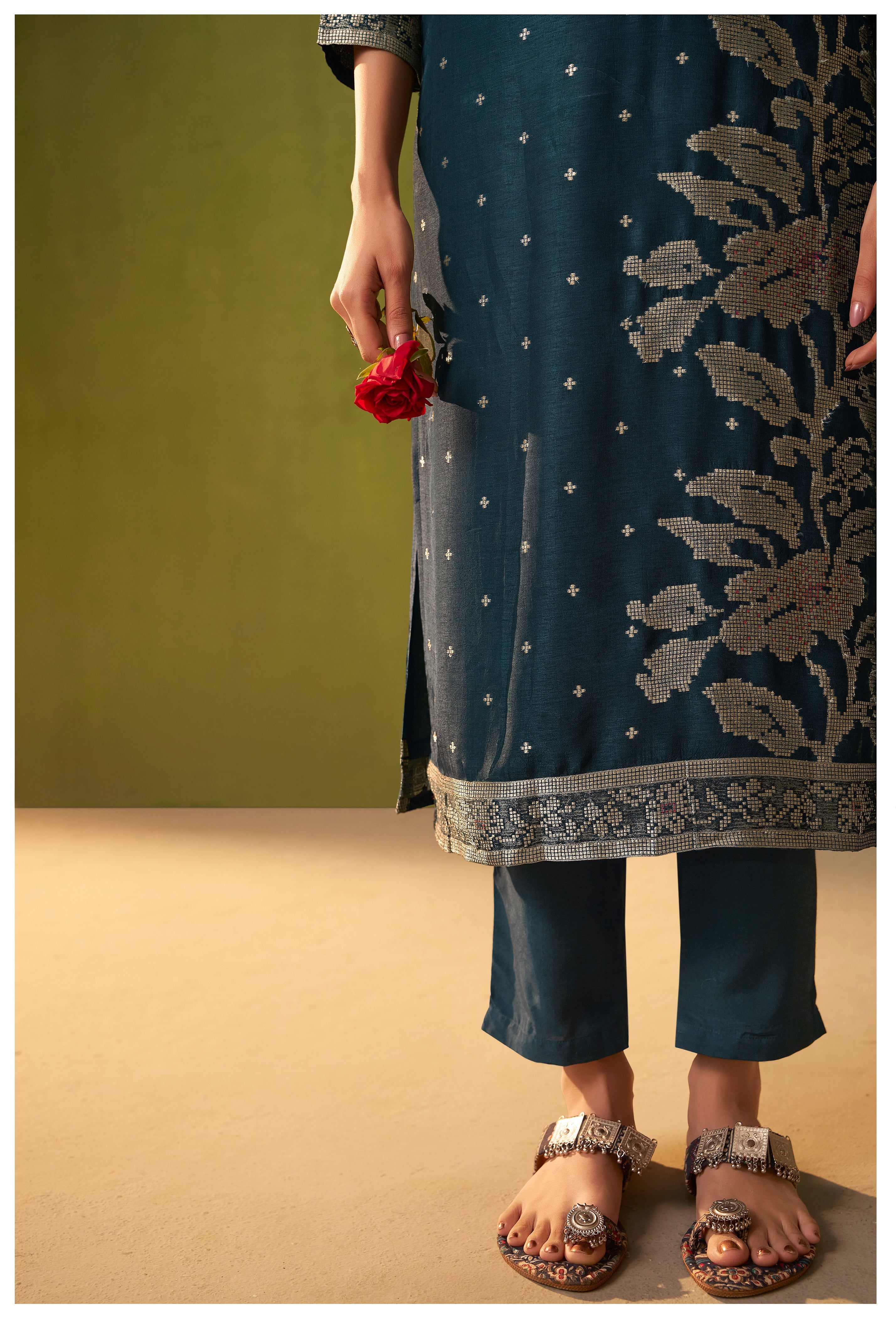 Russian Jacquard Set