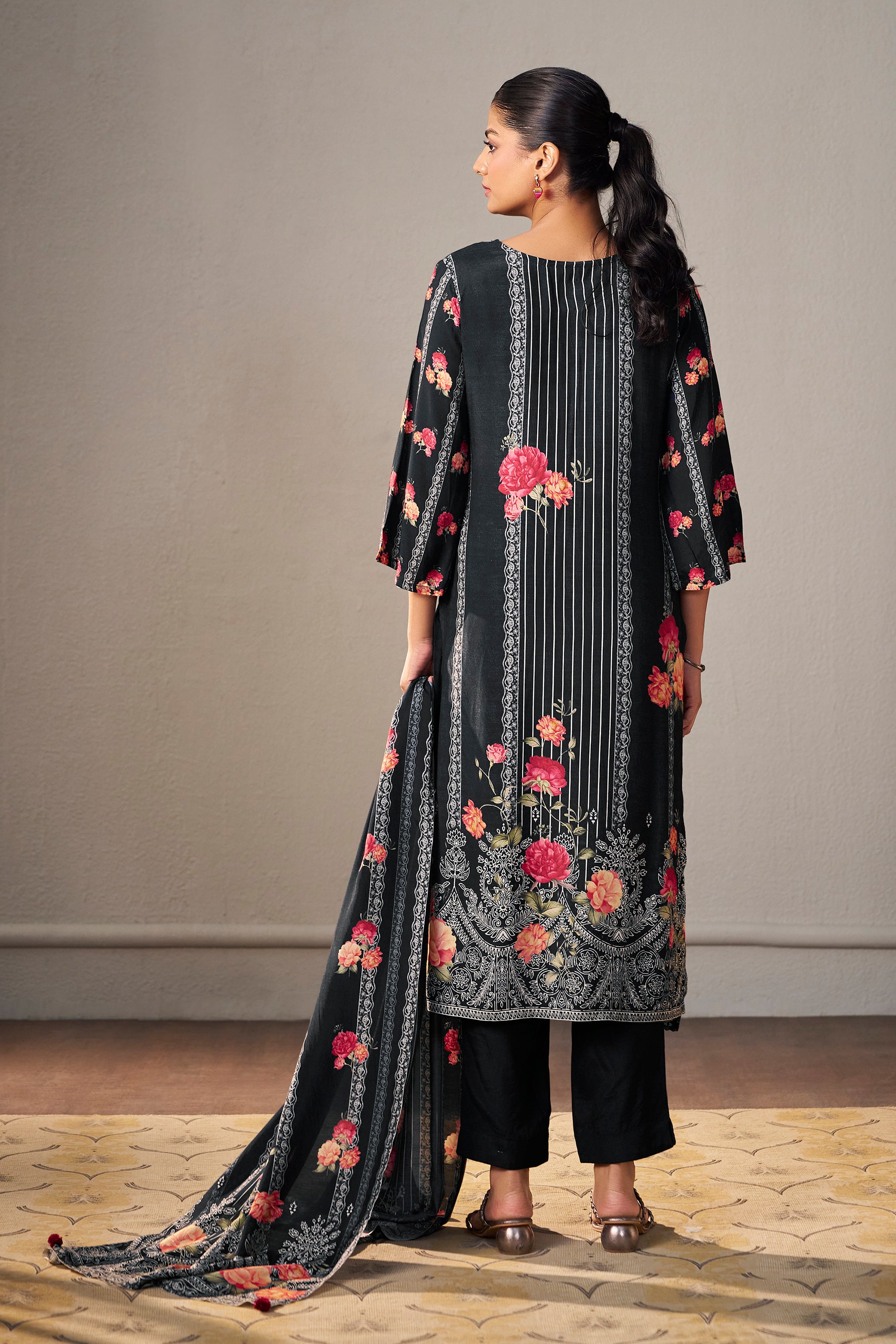 Muslin Digital Print Kurta Set