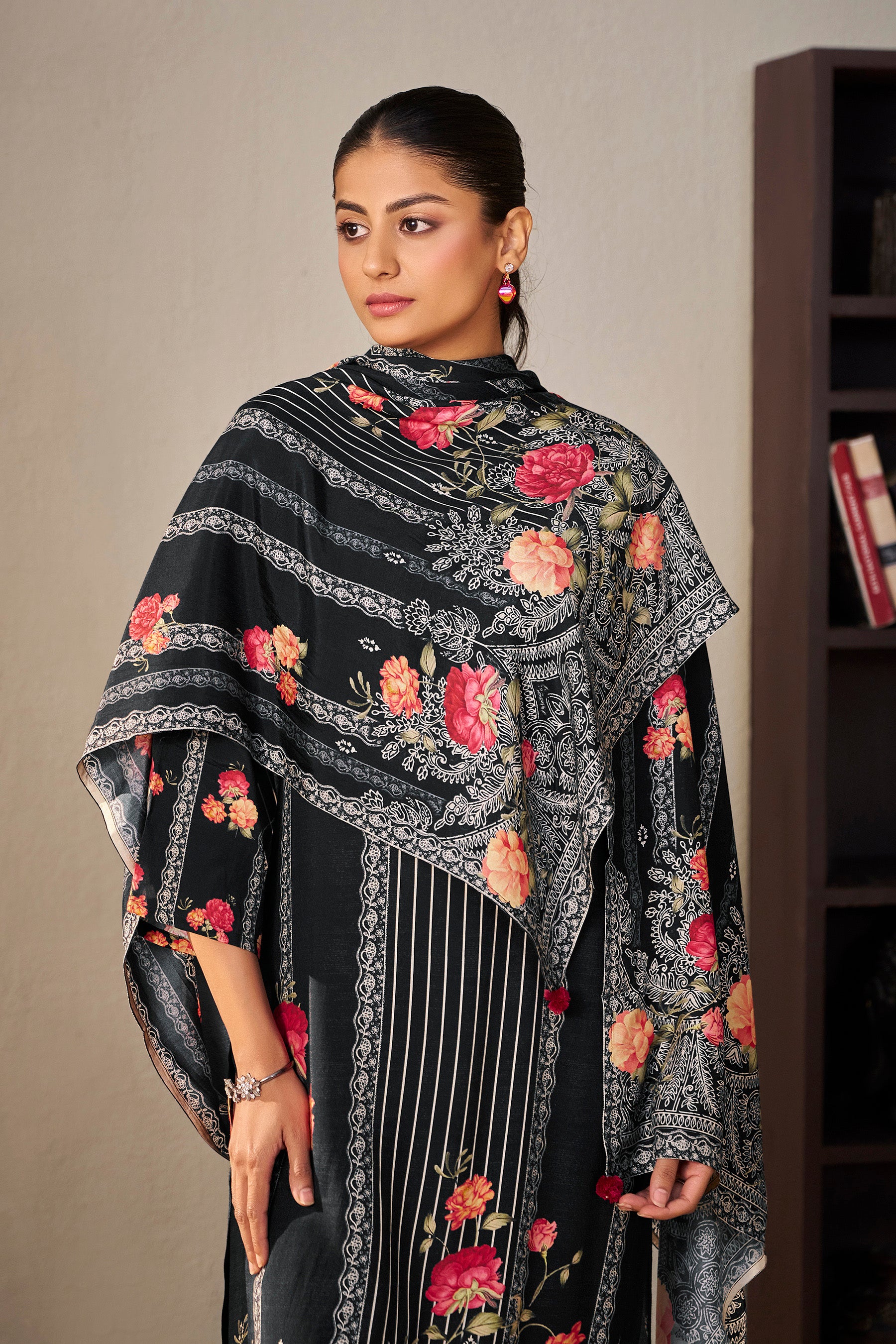 Muslin Digital Print Kurta Set