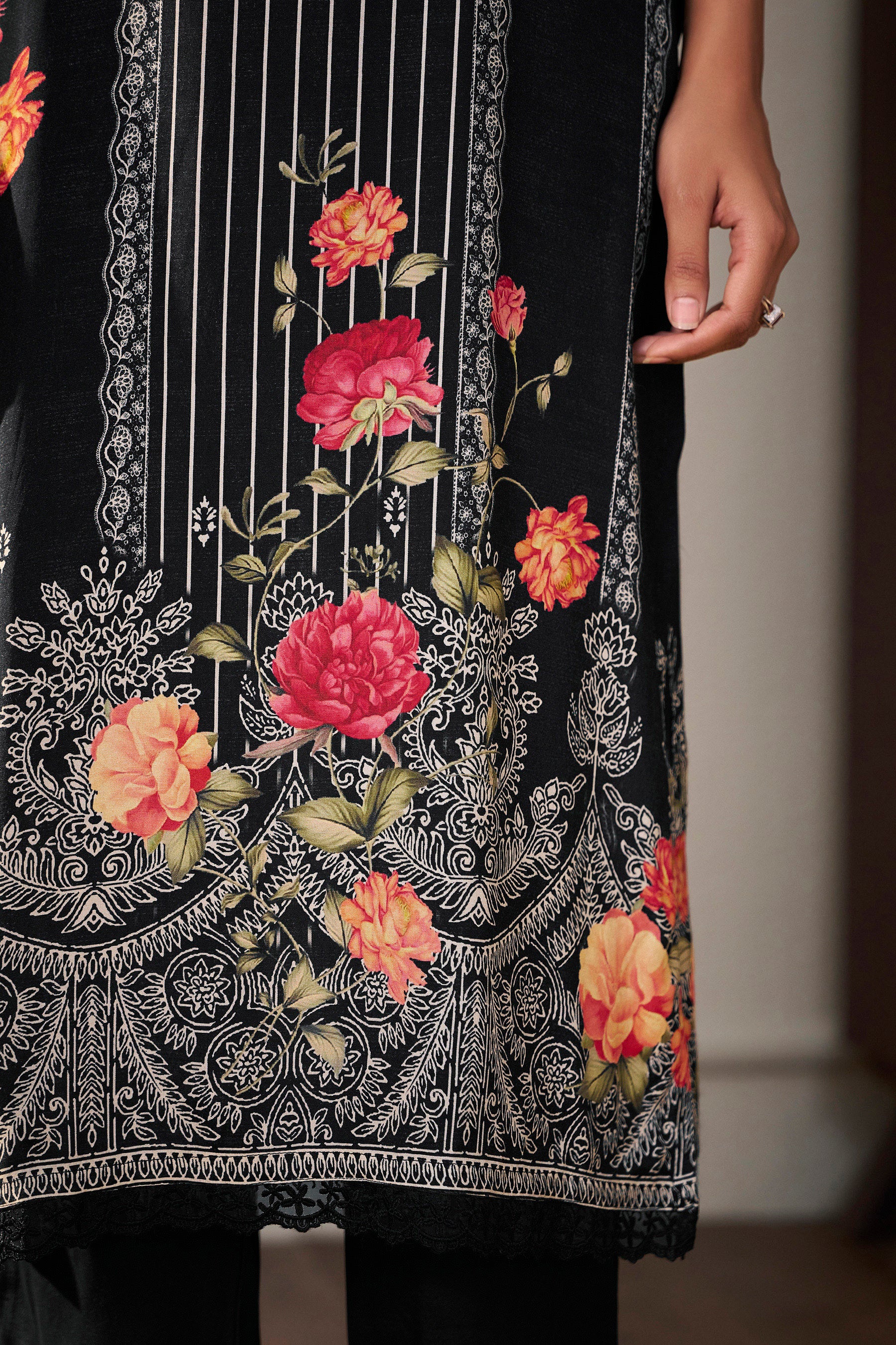 Muslin Digital Print Kurta Set