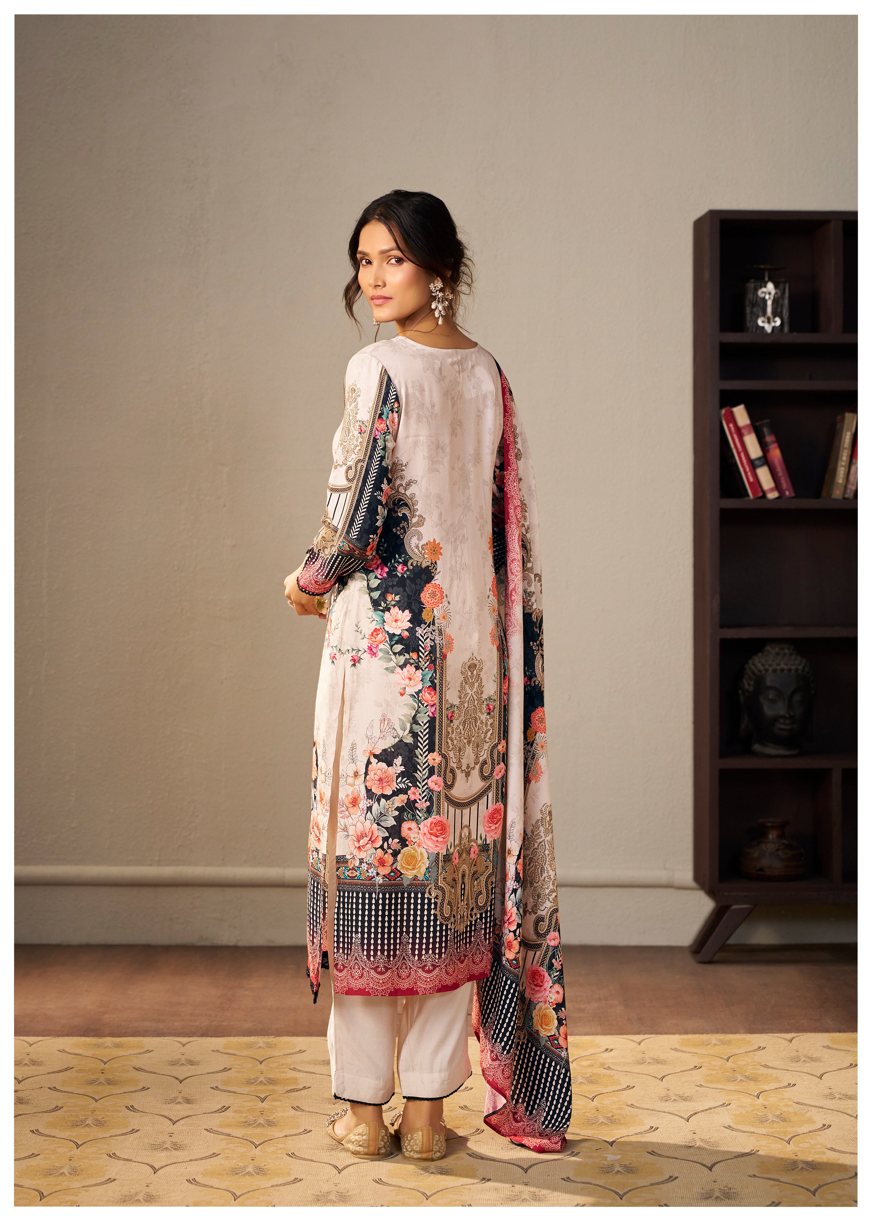 Heavy Muslin Digital Print Kurta Set