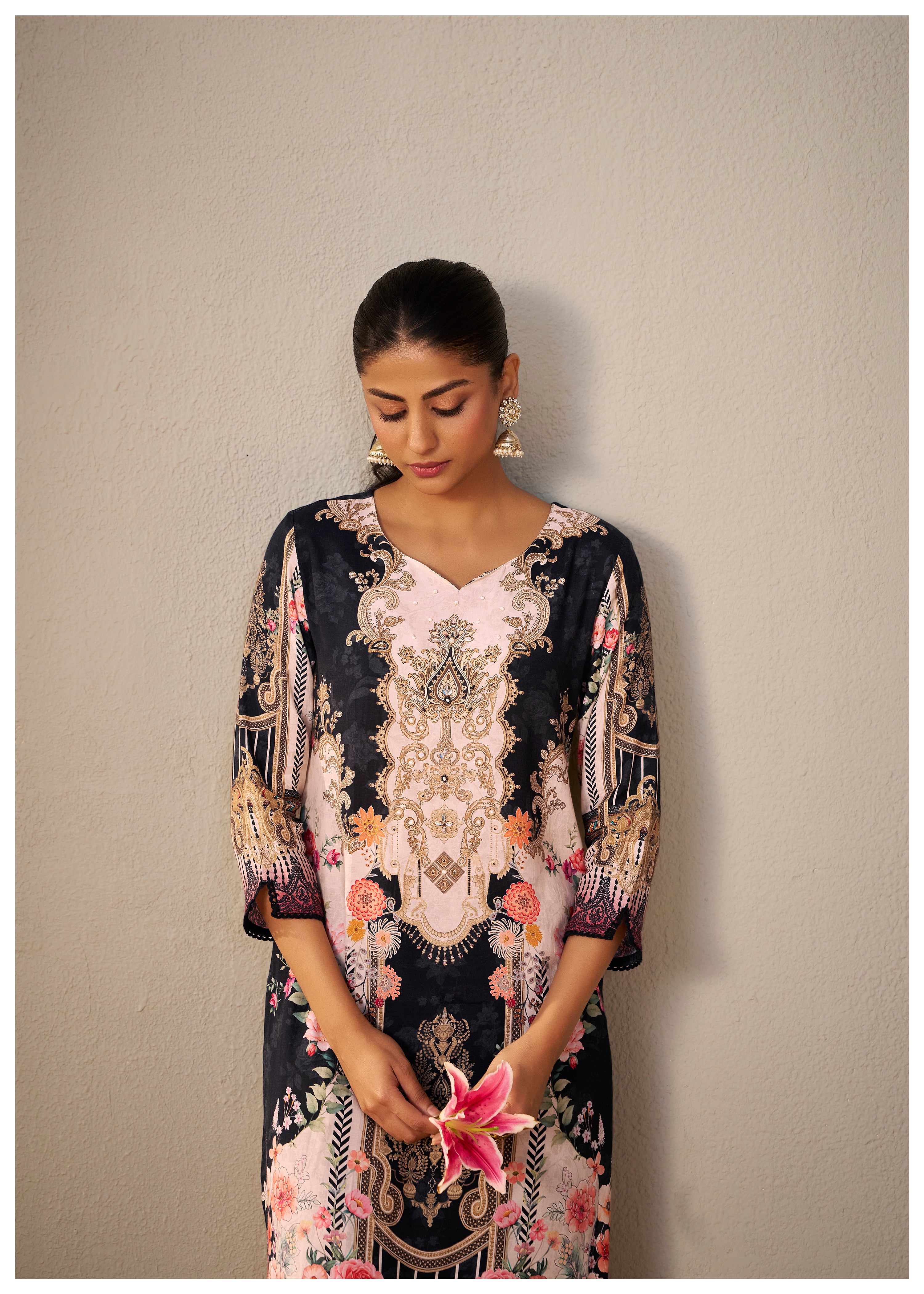 Heavy Muslin Digital Print Kurta Set