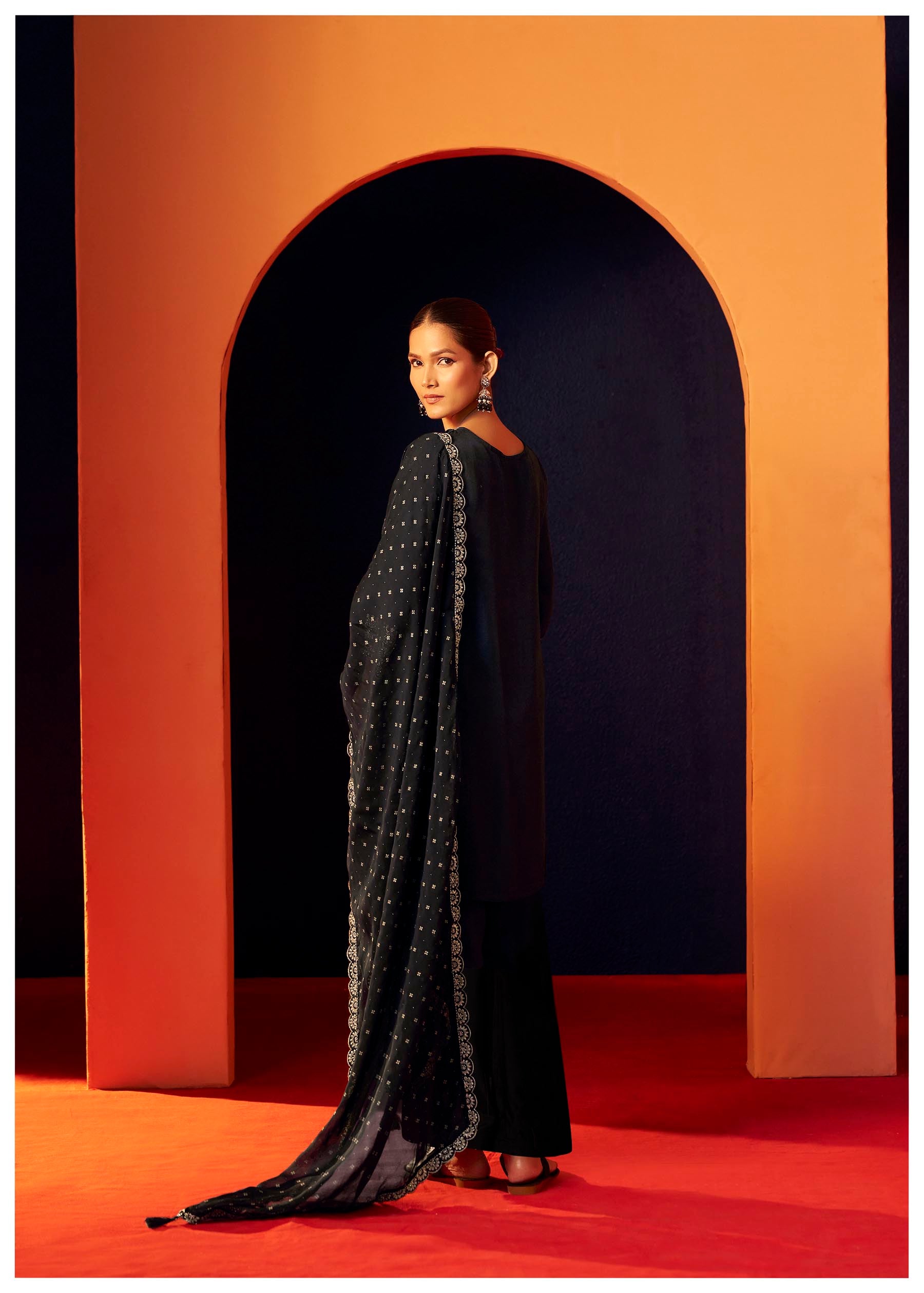 Ravelyn Black Zari Embroidered Kurta Set