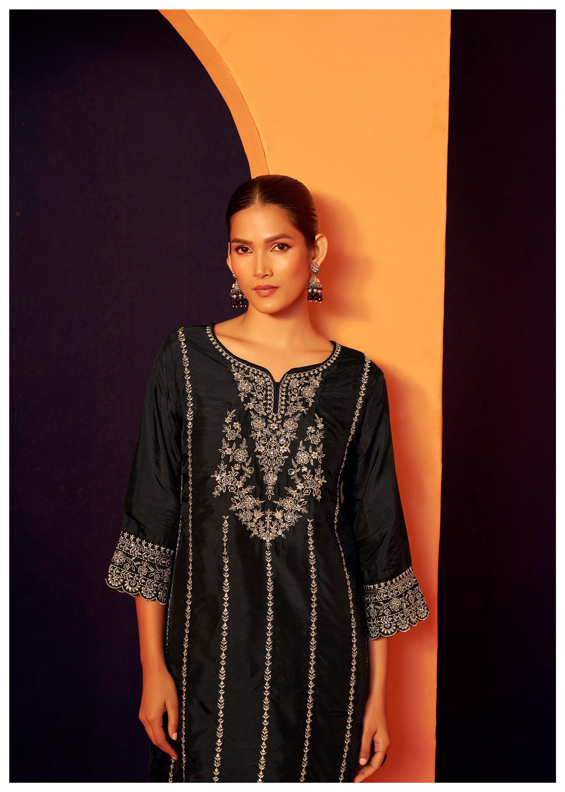 Ravelyn Black Zari Embroidered Kurta Set