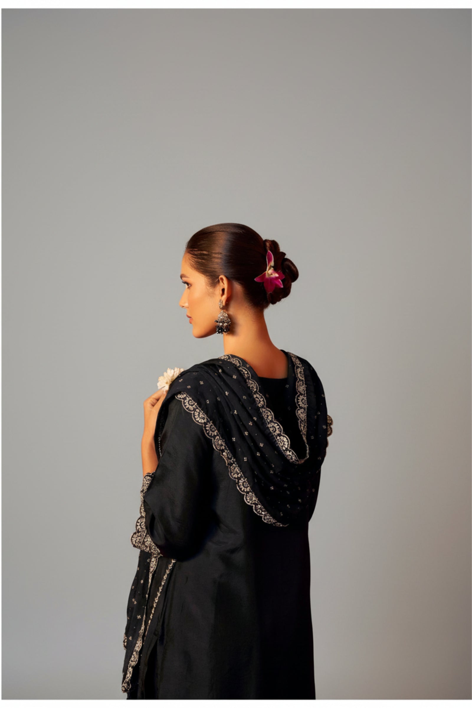 Ravelyn Black Zari Embroidered Kurta Set