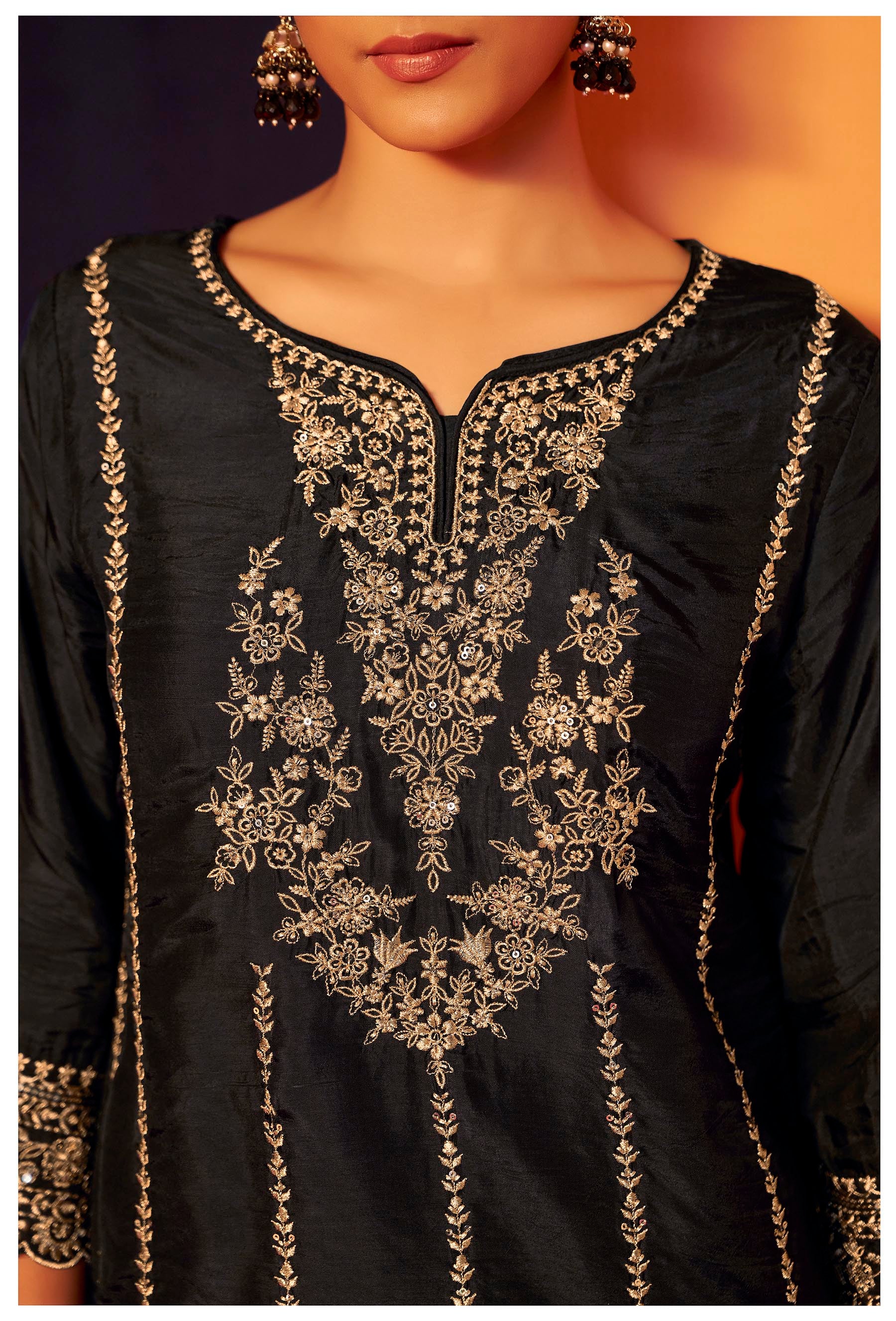 Ravelyn Black Zari Embroidered Kurta Set