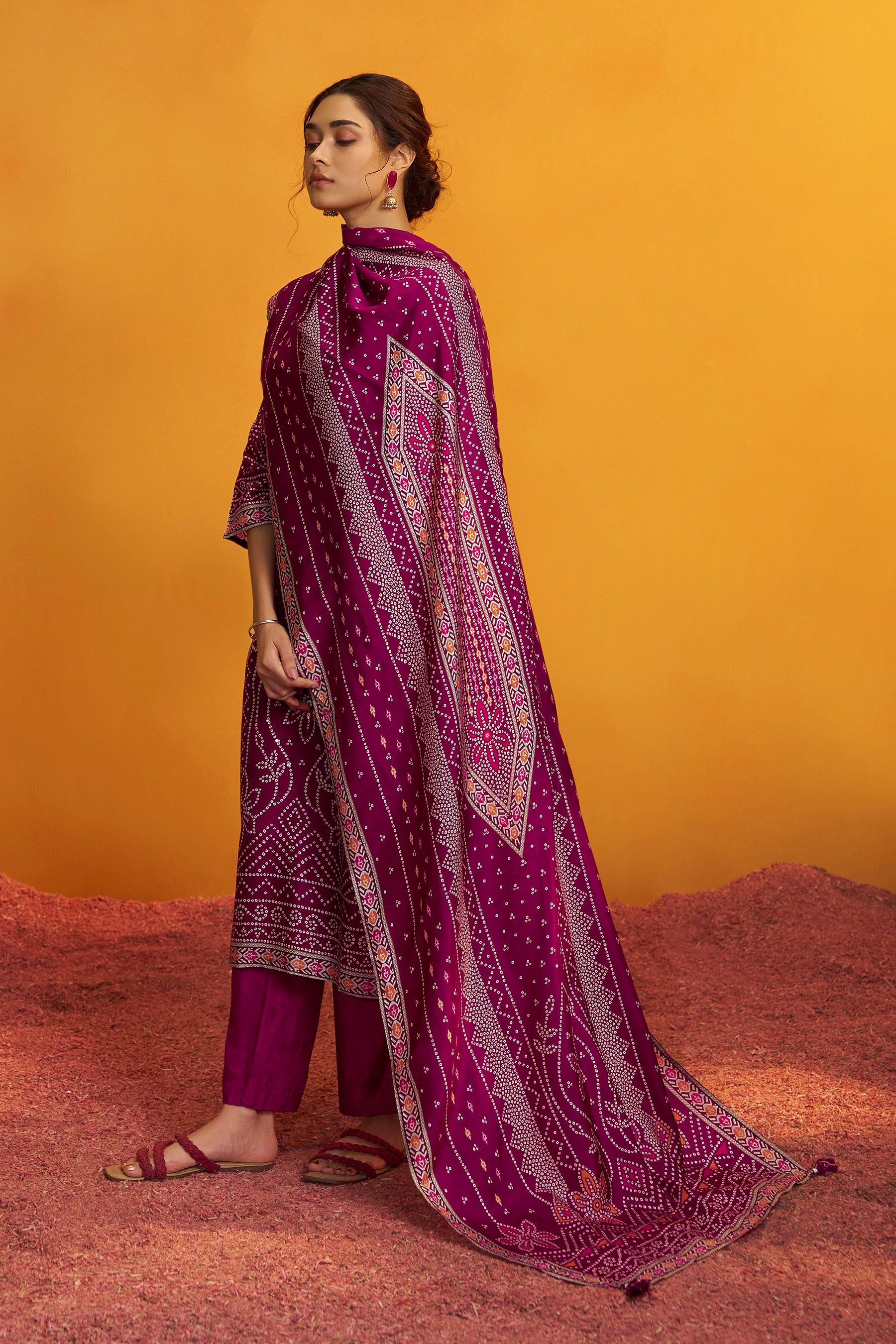 Bandhani Digital Print Kurta Set – Wine