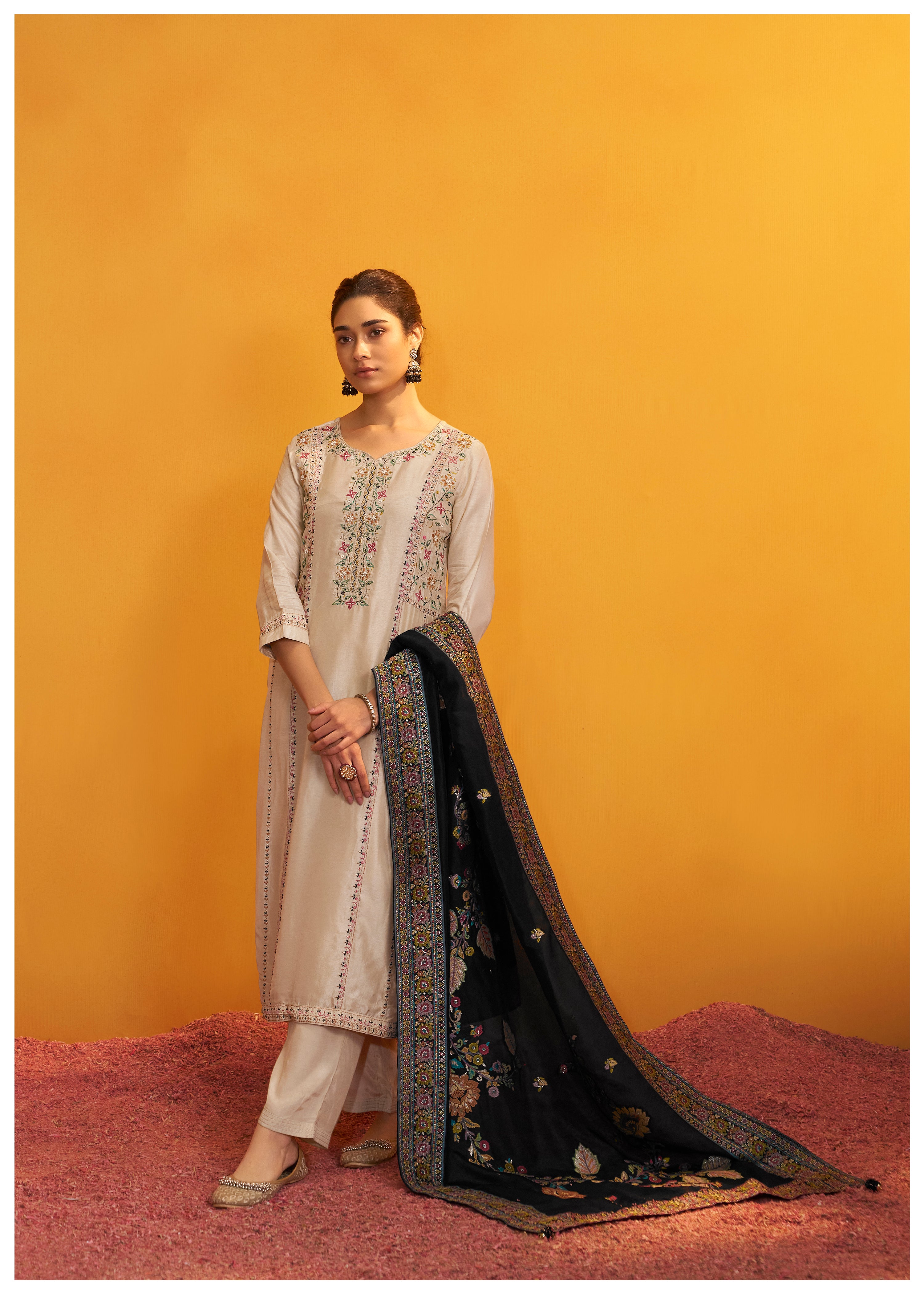 Russsian Silk Kurta With Contrast Jacquard Dupatta