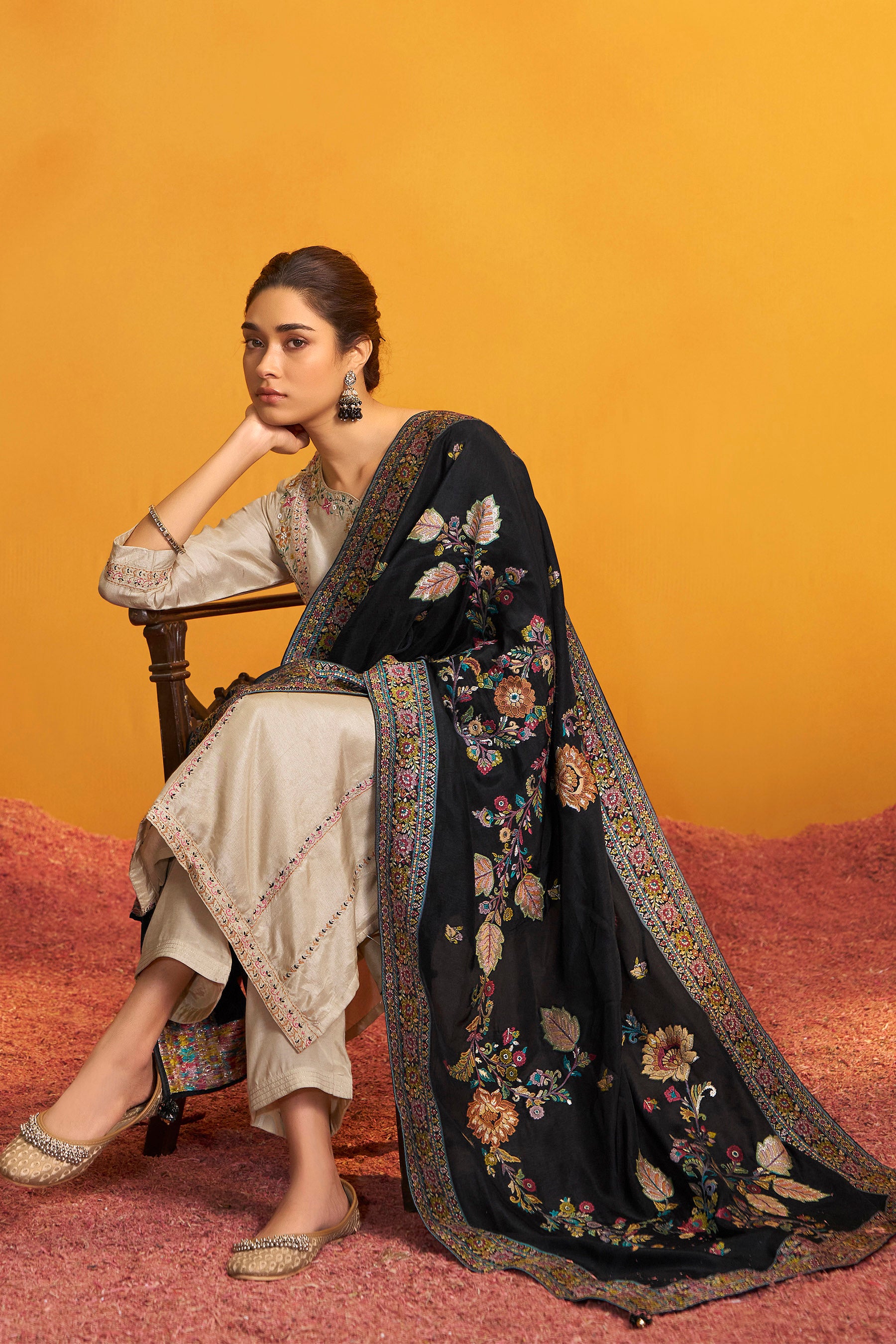 Russian Silk Kurta with Contrast Jacquard Dupatta – Cream