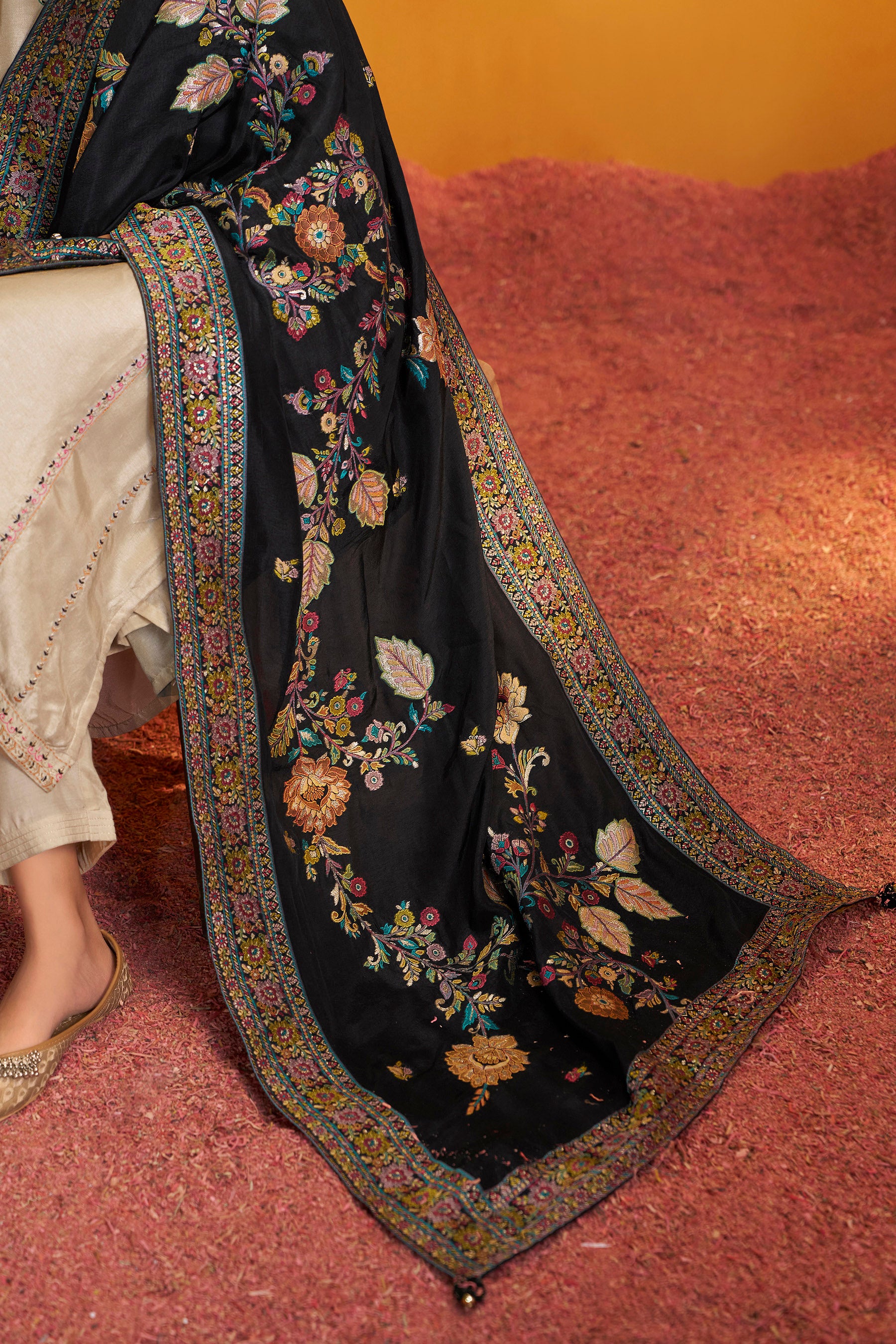 Russian Silk Kurta with Contrast Jacquard Dupatta – Cream