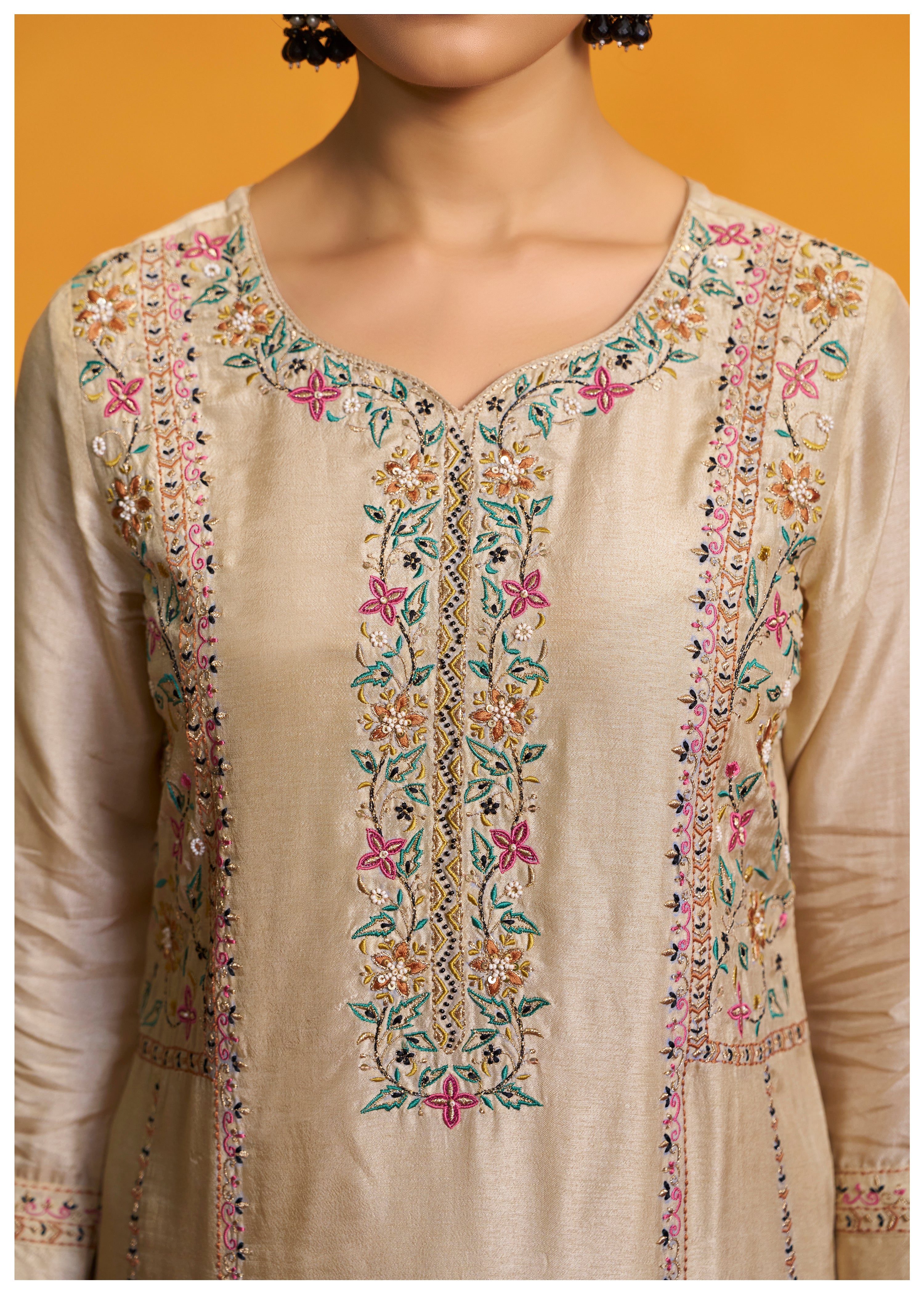 Russsian Silk Kurta With Contrast Jacquard Dupatta