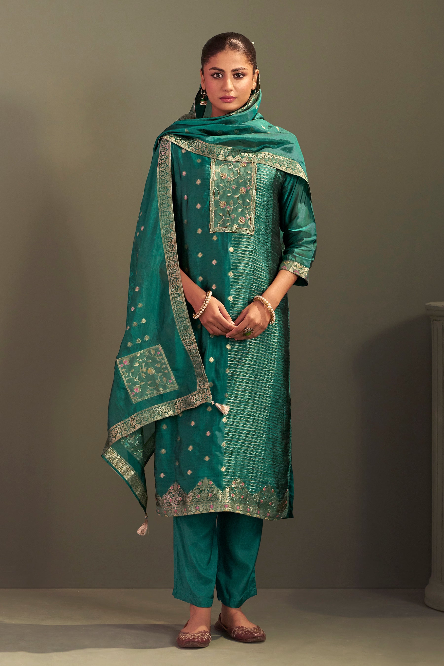 Yarn Dyed Viscose Kurta Set