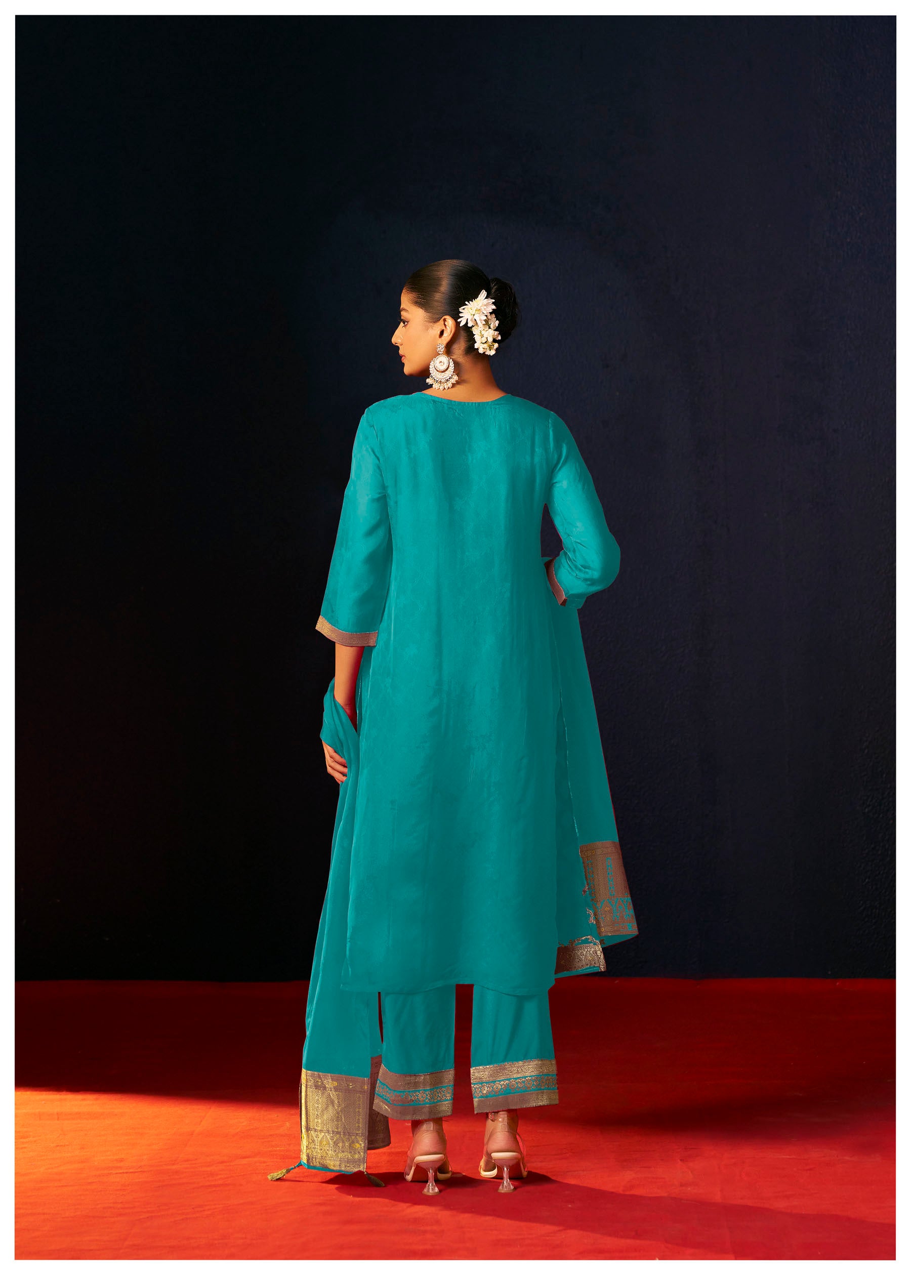 Lunessa Rama Organza Jacquard Kurta Set