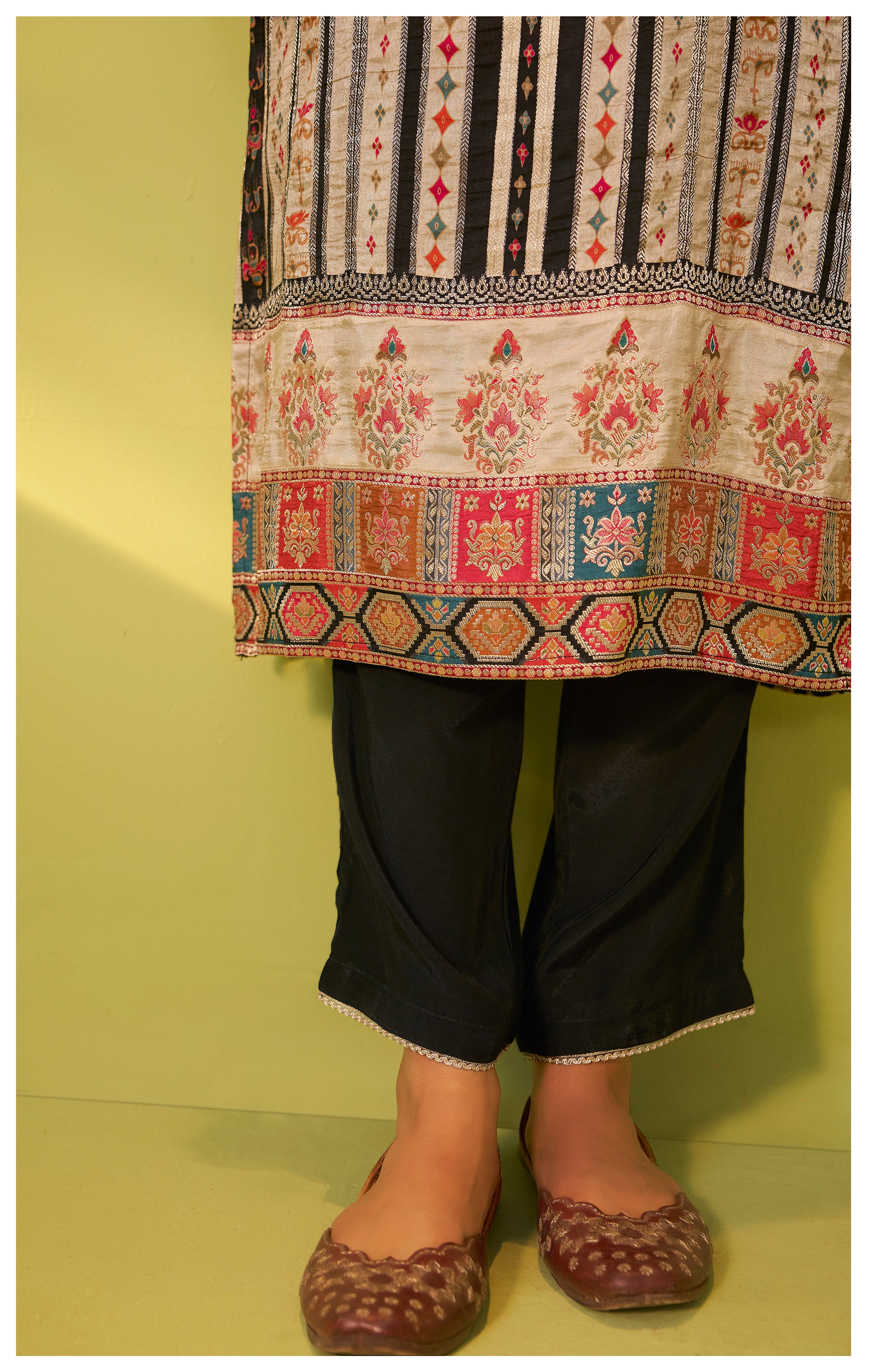 Position Print Russian Silk Kurta Set