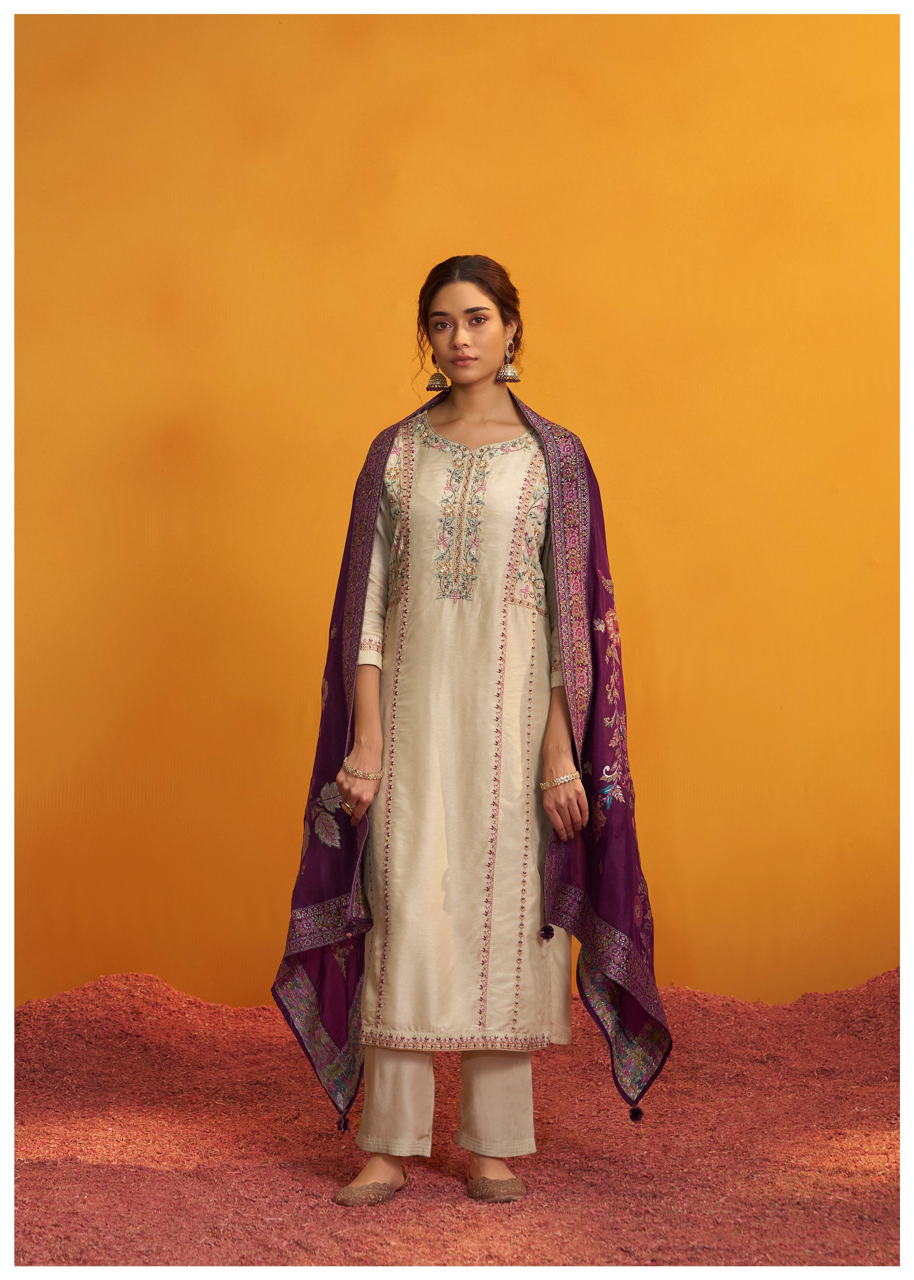 Russsian Silk Kurta With Contrast Jacquard Dupatta
